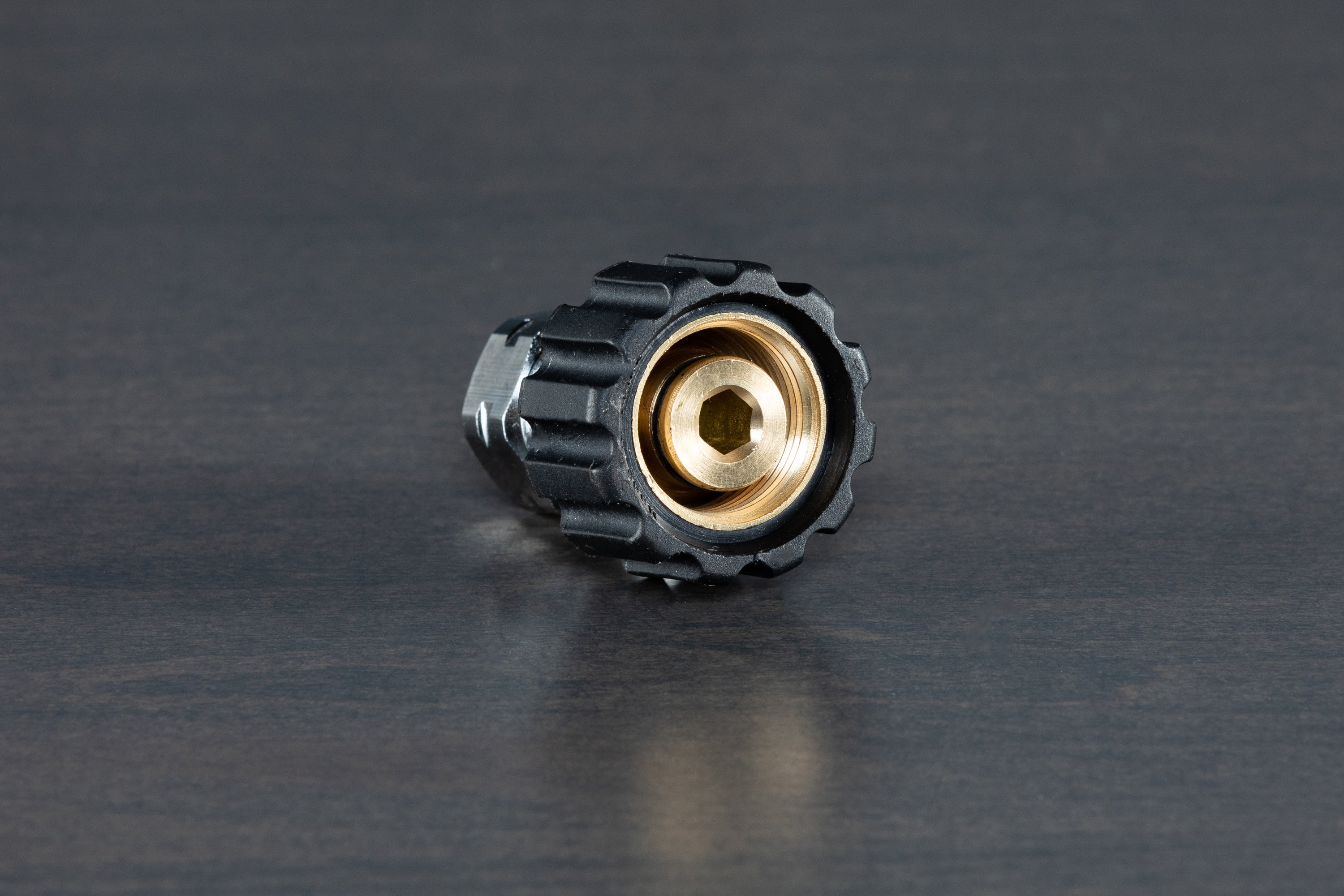 M22 Female (15mm) to 3/8 Female NPT Adapter - Brass Pipe Fitting for Water, Air & Gas Lines - Perfect for Plumbing, Hydraulic & Industrial Applications