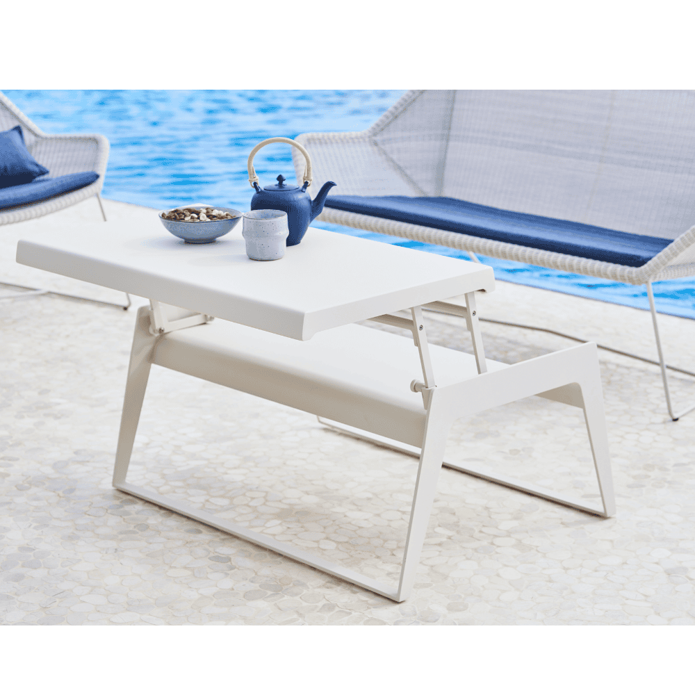Adjustable Height Outdoor Coffee Table - Dual-Level Design for Patio, Garden & Poolside Relaxation | Durable & Weather-Resistant