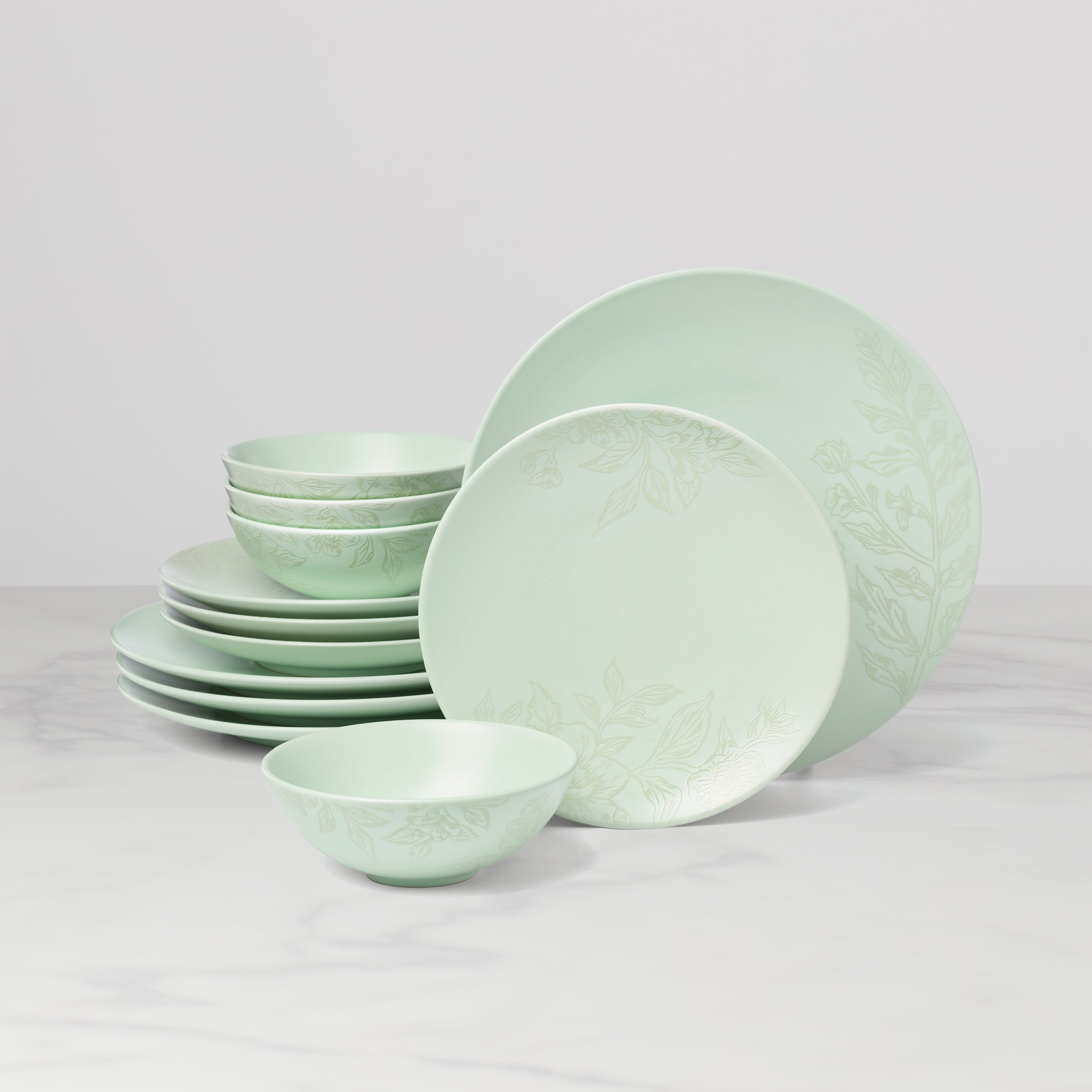 Roseto Soft Sage 12-Piece Dinnerware Set - Porcelain Plates, Bowls & Mugs for Everyday Dining, Family Gatherings & Dinner Parties