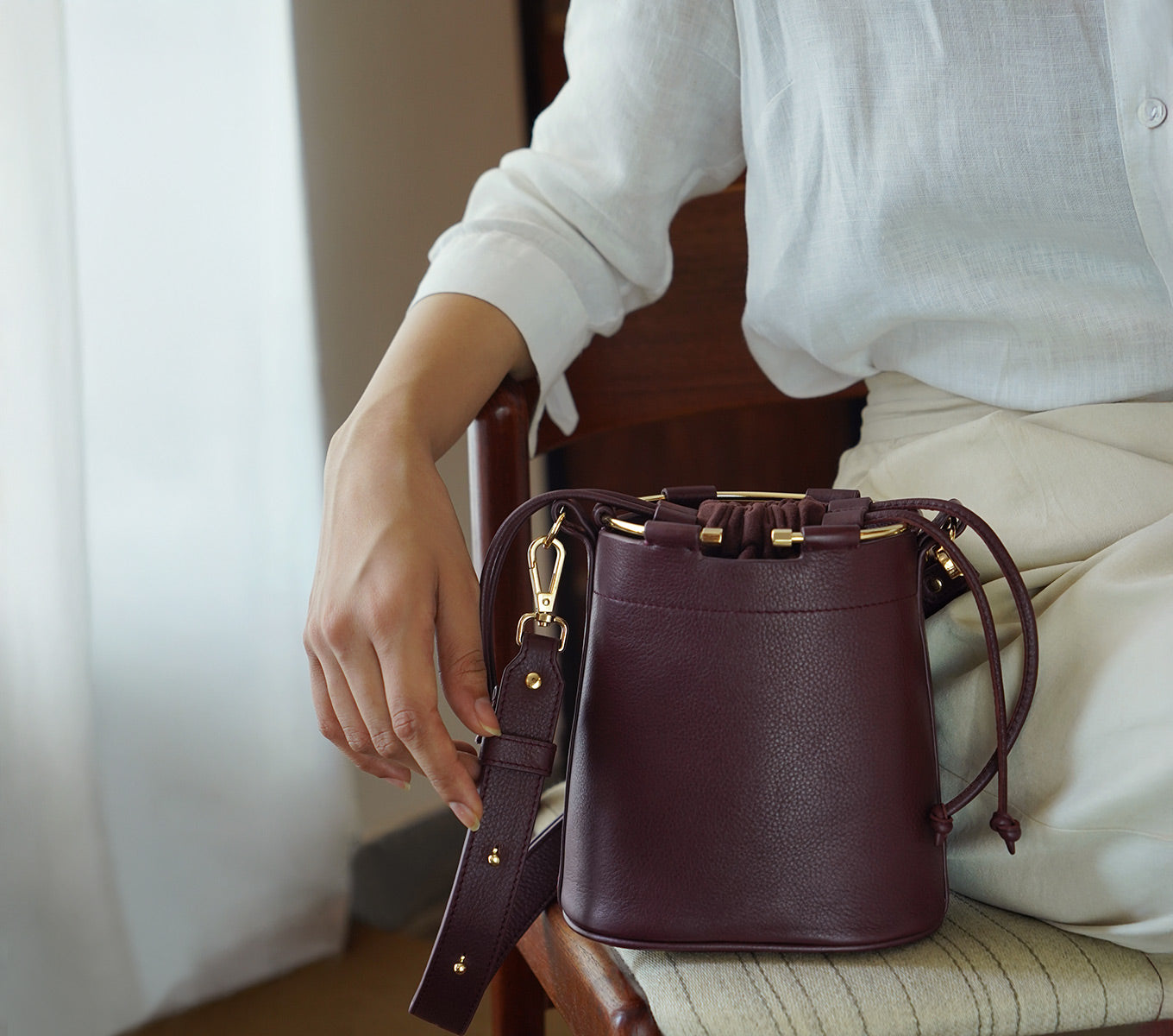 Halo Bag - Stylish & Durable Crossbody Bag for Women | Fashionable Shoulder Purse for Everyday Use, Travel & Work | Perfect Gift for Her