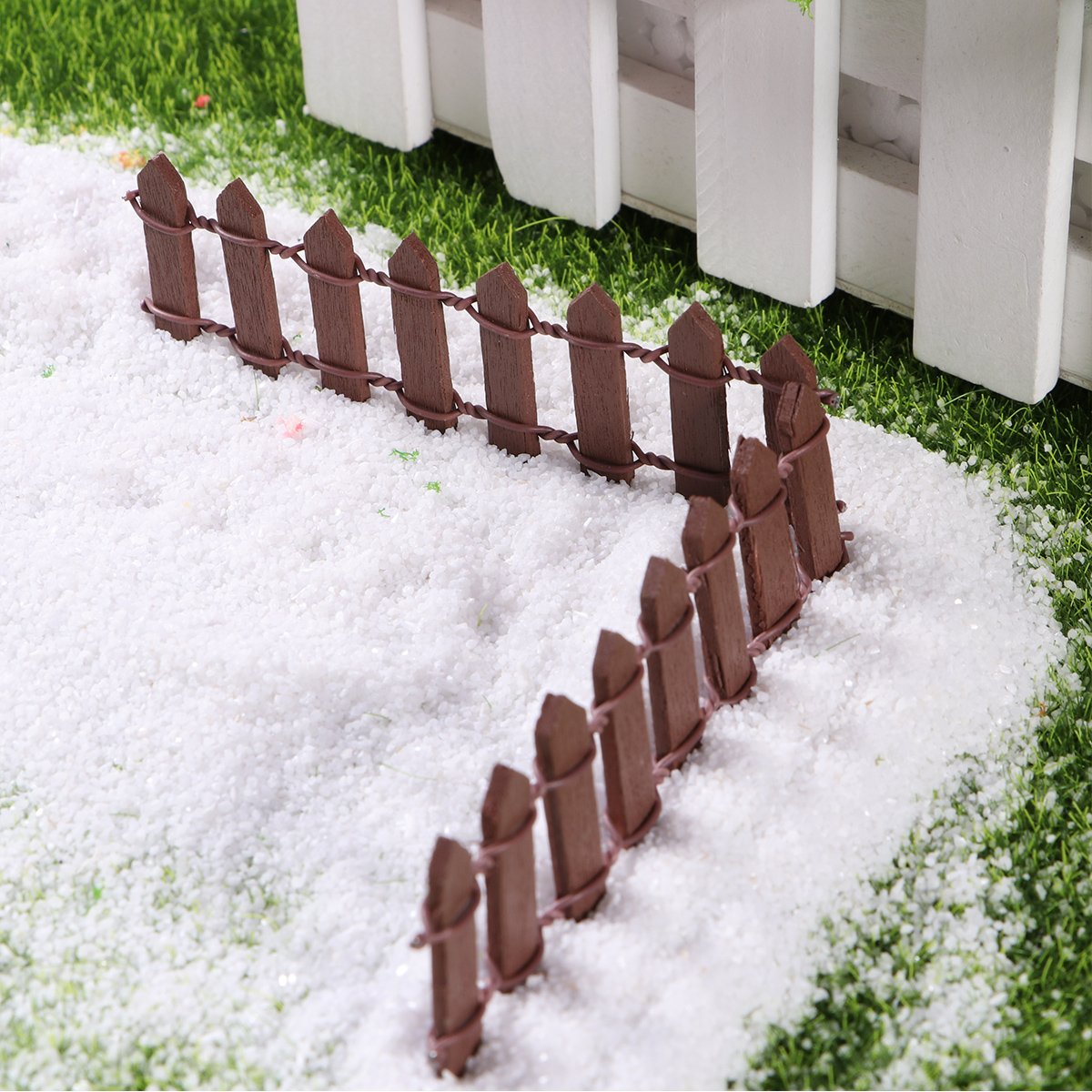 10pcs Mini Wood Picket Fence Decorations - Christmas Tree Fence Ornaments for Holiday Home Decor | Perfect for Xmas Tree Skirts, Village Displays & Winter Wonderland Scenes