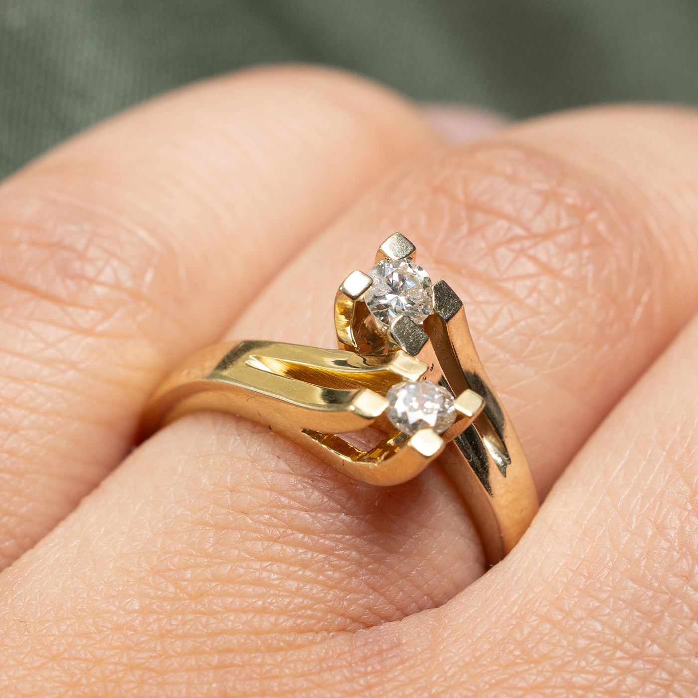 0.30ctw Diamond Crossover Ring for Women - Size 7.5 - Elegant Wedding & Engagement Jewelry Gift for Her