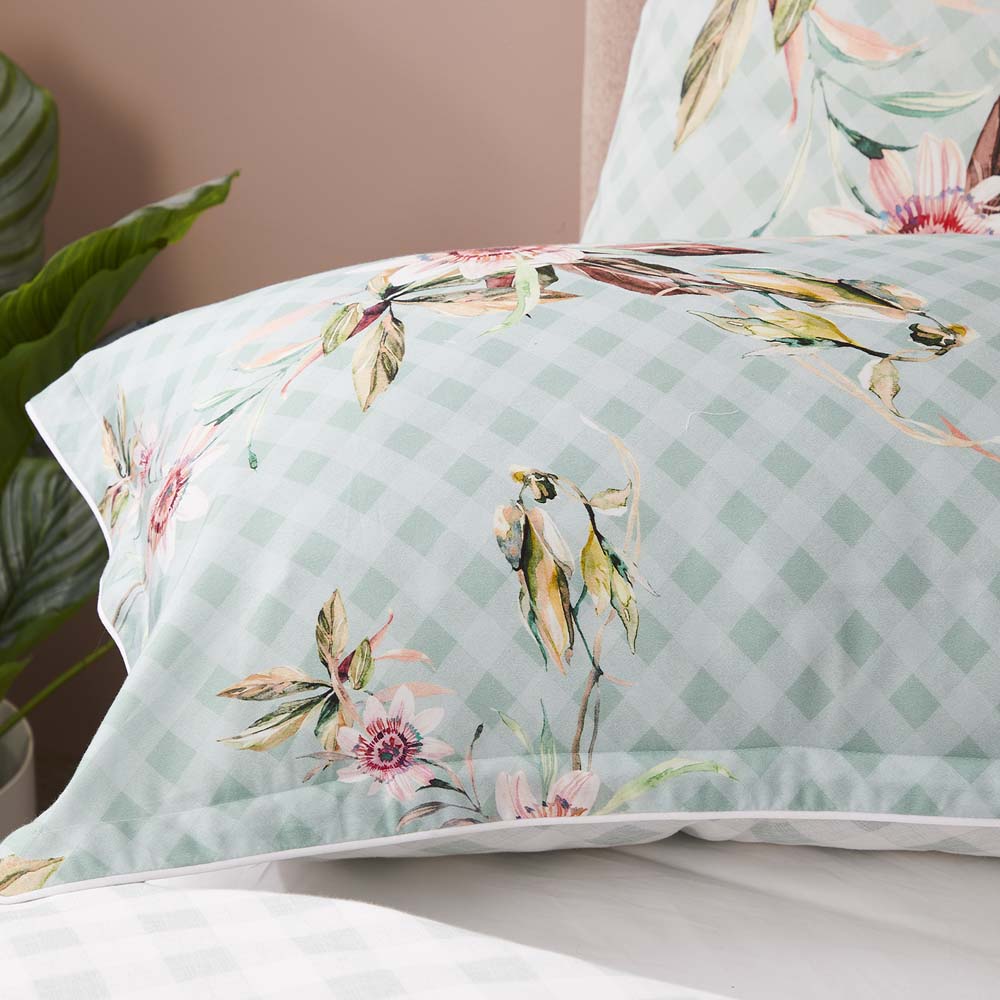 Darlita Sage Quilt Cover Set King Size - Soft Luxury Bedding Set for Master Bedroom | Perfect for Home Decor & Guest Room Styling