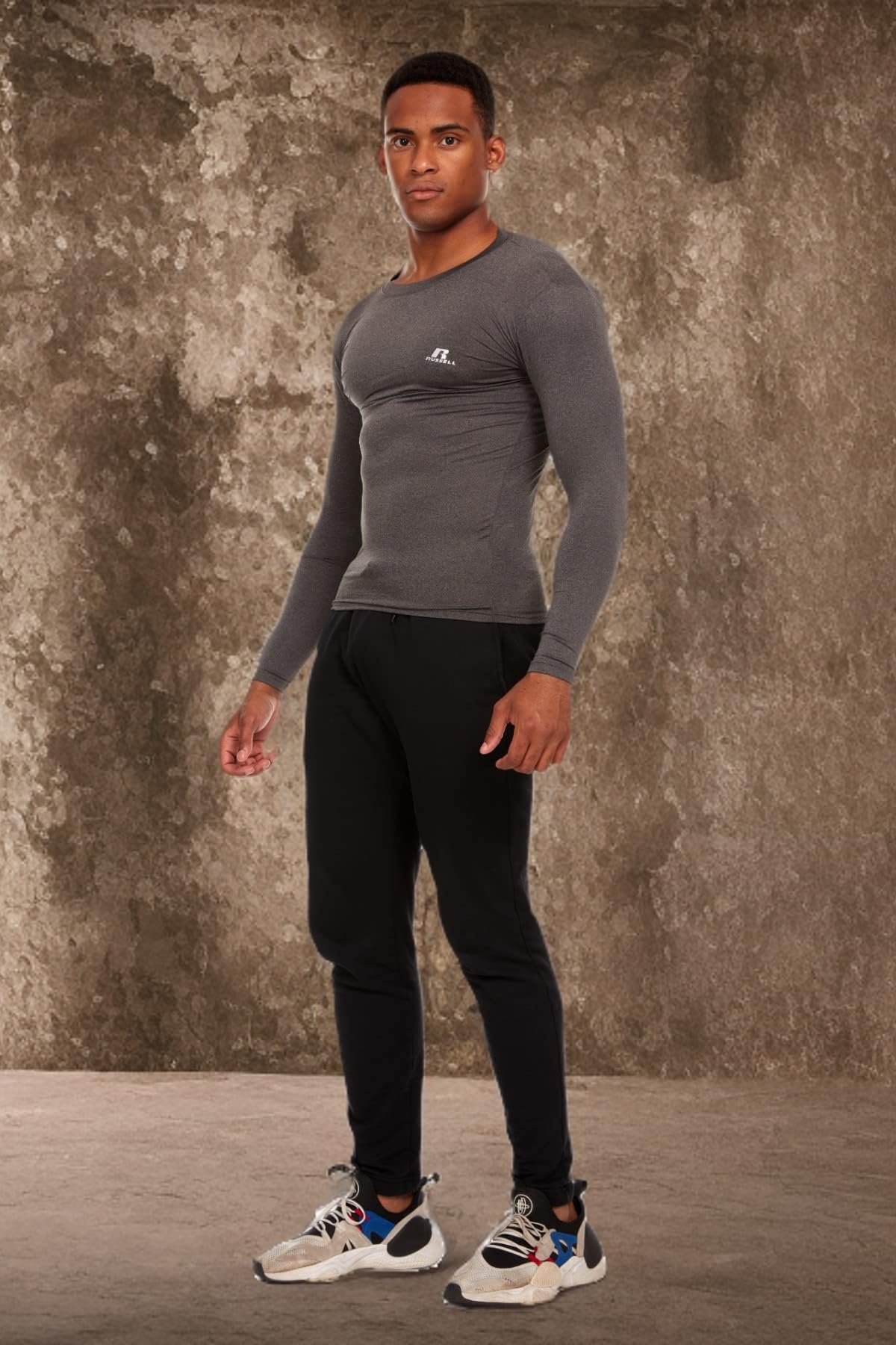 Russell Athletic Men's Long-Sleeve Compression Top - Lightweight Moisture-Wicking Workout Shirt for Running, Gym & Training - Performance Baselayer for Athletes & Active Lifestyles