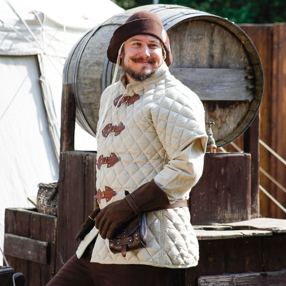 Gambeson Donnergrund Natural - Medieval Armor Padding for LARP, Reenactment & Cosplay | Historical Battle Wear for SCA & Renaissance Fairs