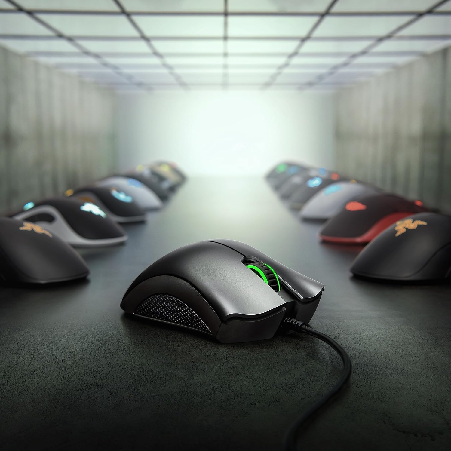 Razer DeathAdder Essential Wired Gaming Mouse - 6400 DPI Optical Sensor, 5 Programmable Buttons, Ergonomic Design (White) - Perfect for PC Gaming, Esports & Office Work