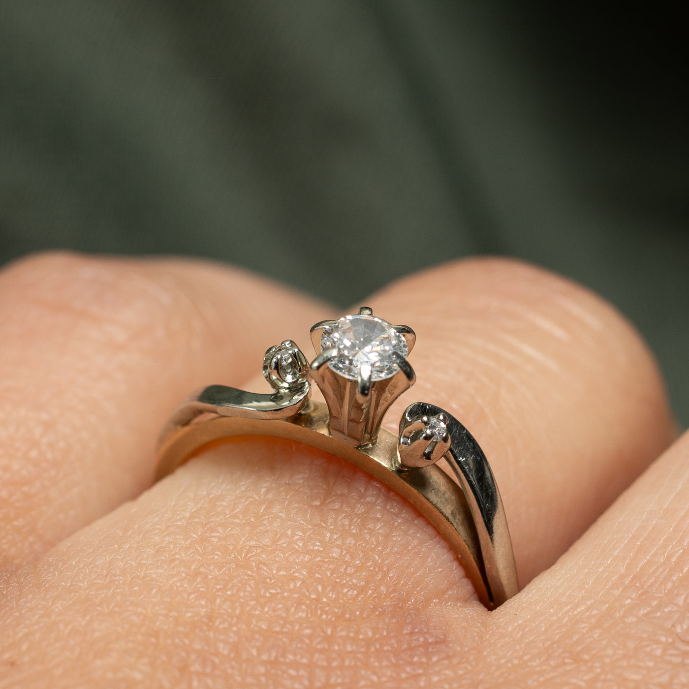 Elegant Two-Tone Diamond Bypass Ring - 0.26ct Center Stone & 0.01ctw Accents - Size 6.5 - Perfect for Engagement, Anniversary & Special Occasion Gifts