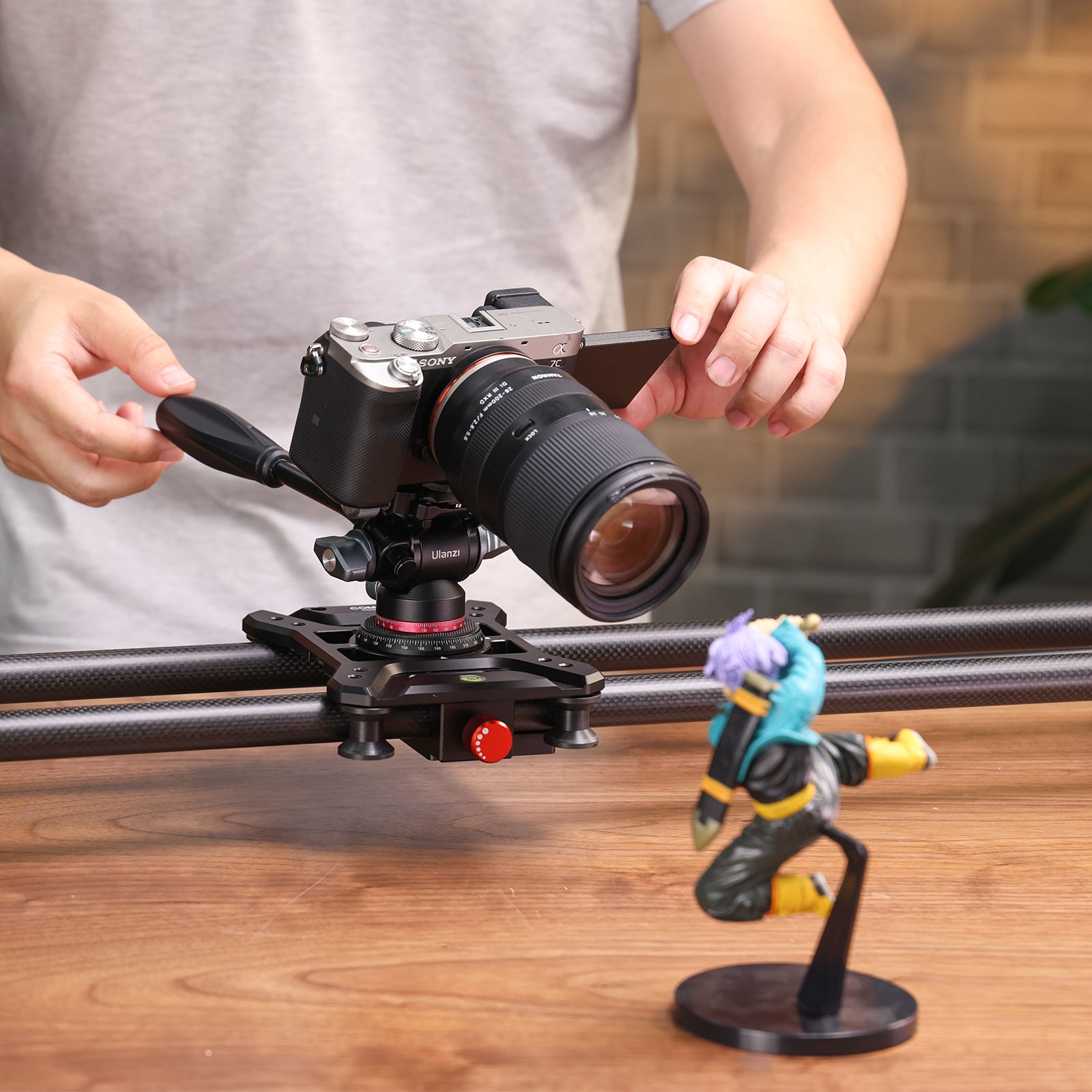 Ulanzi U 190 Mini Fluid Head Tripod - Compact 2895 Ball Head for DSLR Camera, Mirrorless Cameras, Vlogging & Photography - Perfect for Travel, Outdoor Shooting & Content Creation