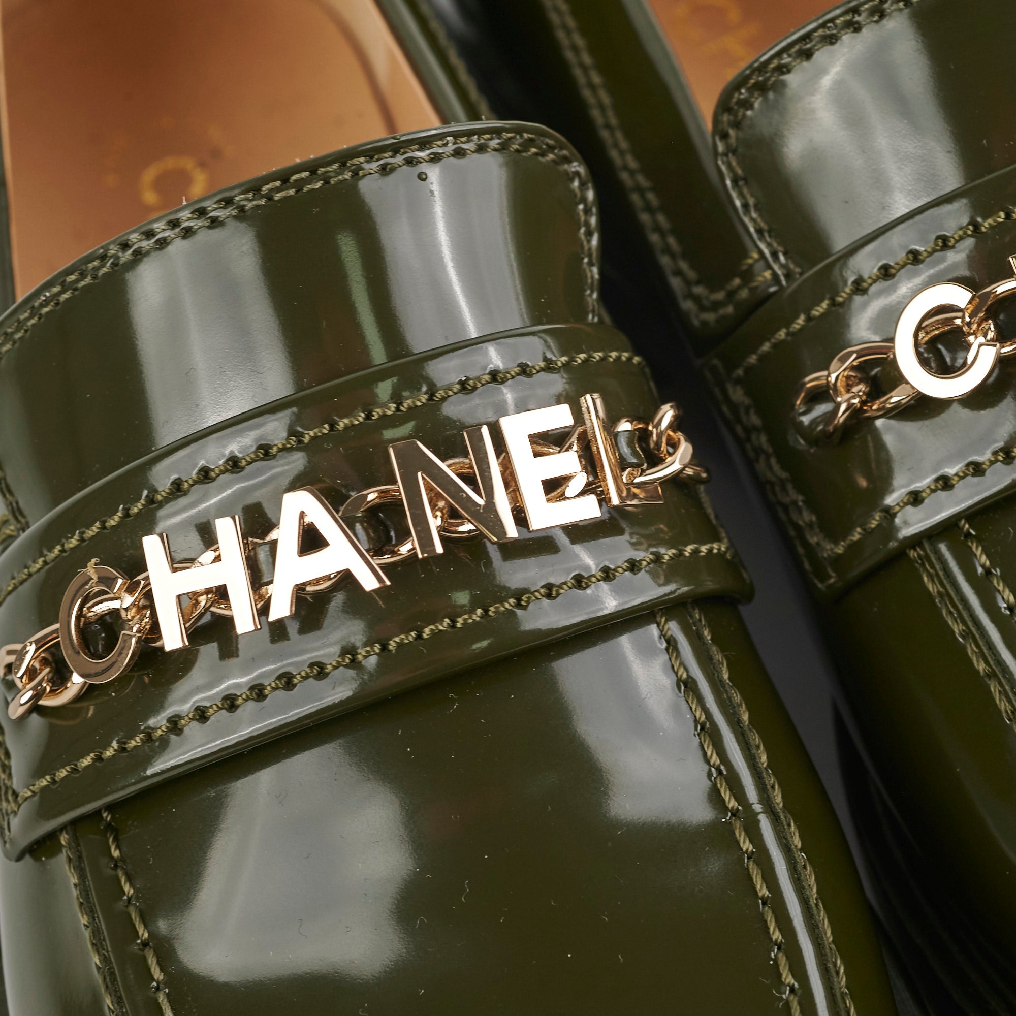 Chanel Green Patent Leather Loafers Women's Size 41 - Stylish & Comfortable for Work, Office & Casual Outfits