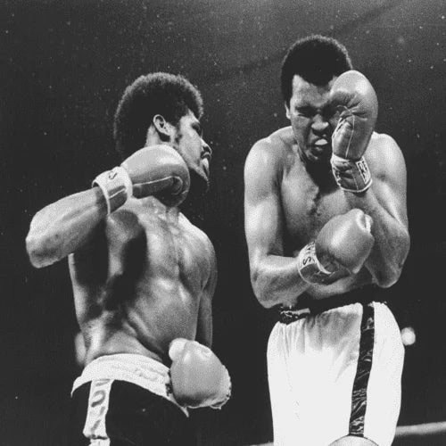 Leon Spinks Autographed 8x10 Photo #4 - Authentic Signed Memorabilia (April 2020 Private Signing) - Perfect for Boxing Fans, Collectors & Sports Memorabilia Displays