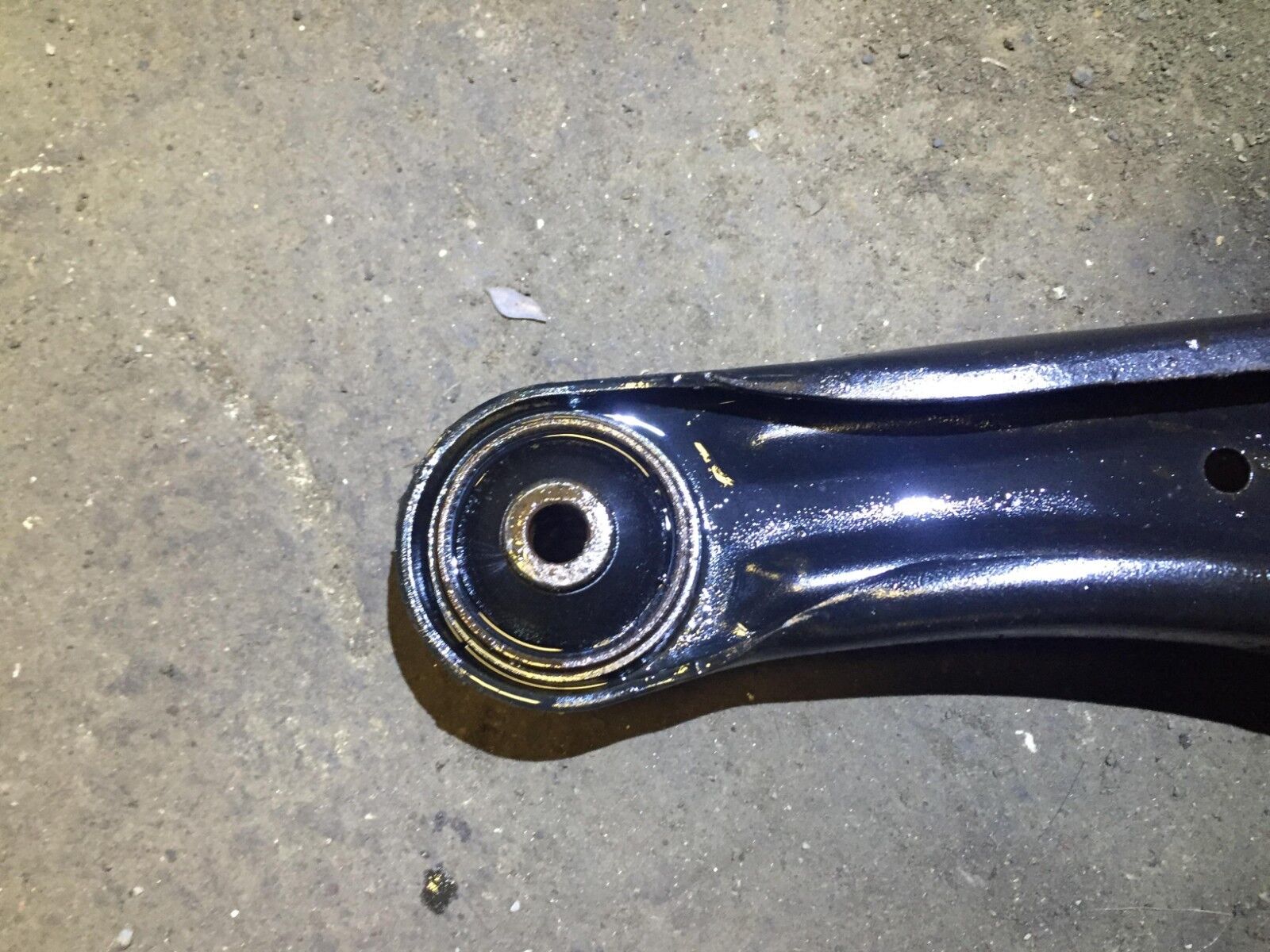 04 05 06 Scion XA Left Front Lower Control Arm - OEM Replacement Part D18 - Perfect for Suspension Repair & Car Maintenance