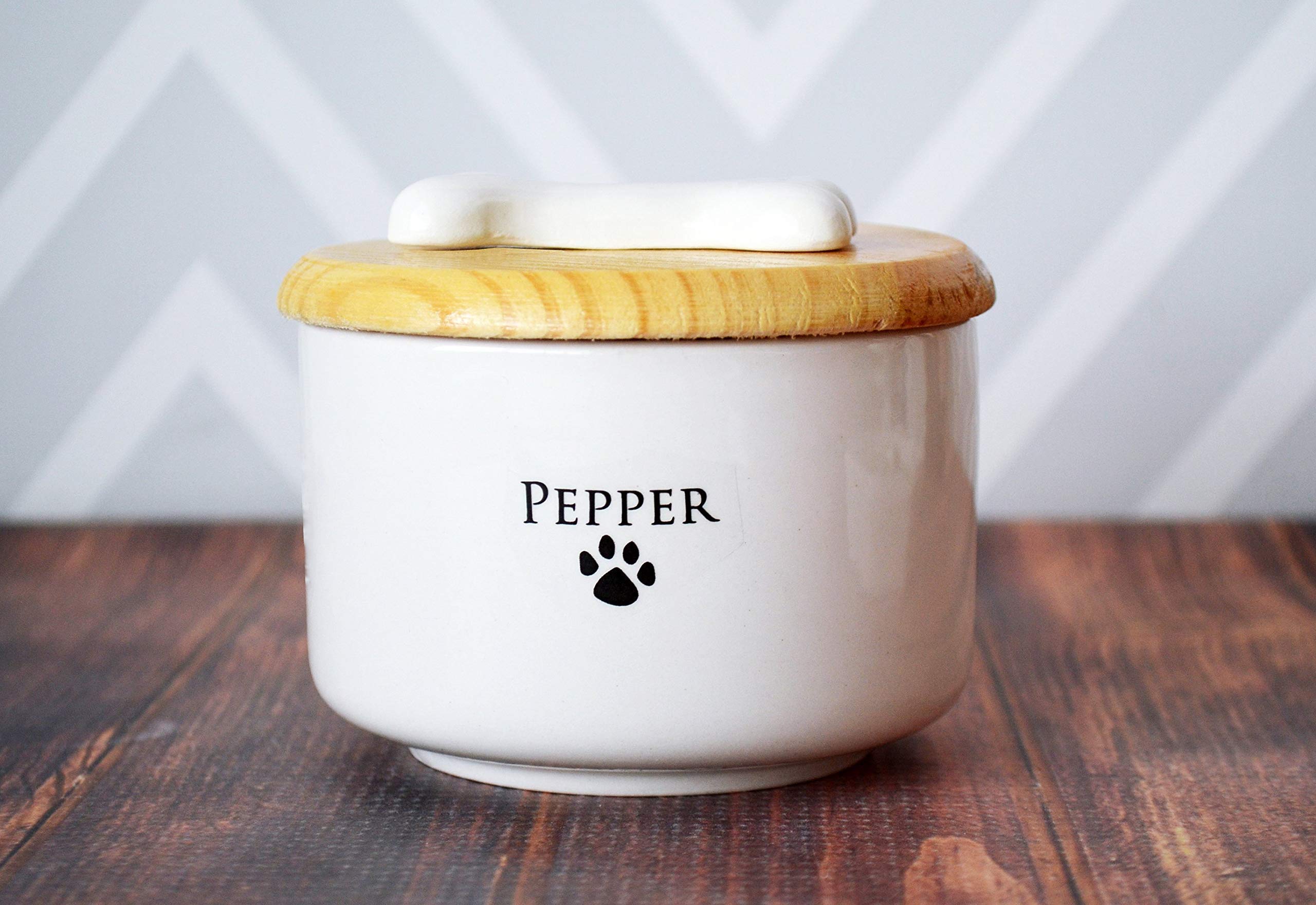 Personalized Pet Urn for Dogs, Cats & All Pets - Custom Engraved Pet Memorial Urn for Ashes - Perfect for Home Memorials, Pet Cemeteries & Keepsake Displays