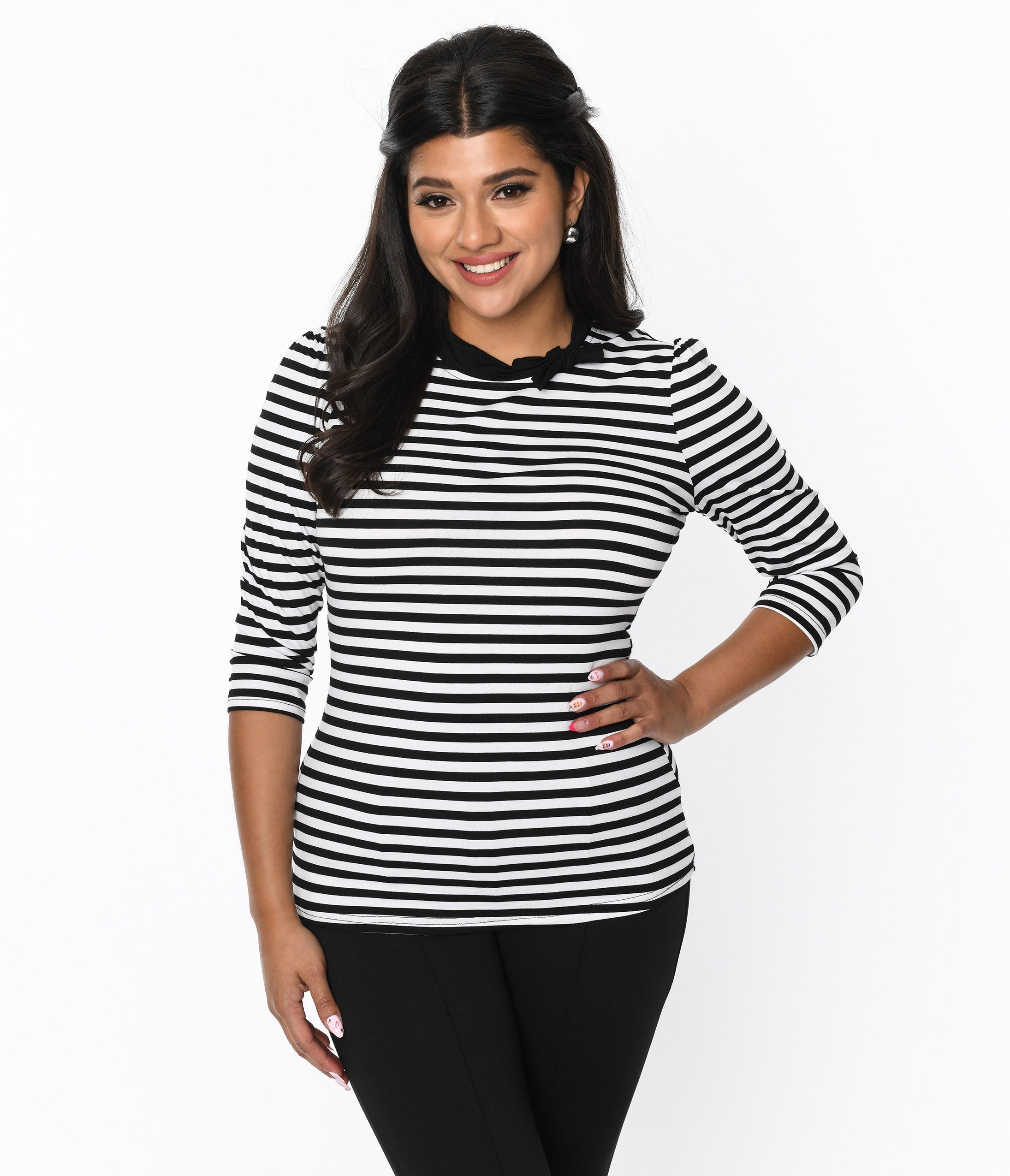 Vintage Black & White Striped 3/4 Sleeve Sweetheart Neckline Knit Top - Retro Casual Wear for Date Night & Coffee Dates