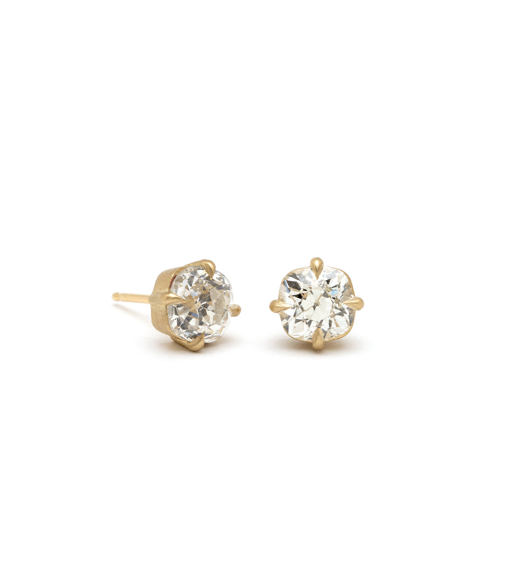 Simple Solitaire Ring - Classic Elegant Gold or Silver Solitaire Jewelry for Women | Perfect for Engagement, Wedding, Anniversary & Everyday Wear