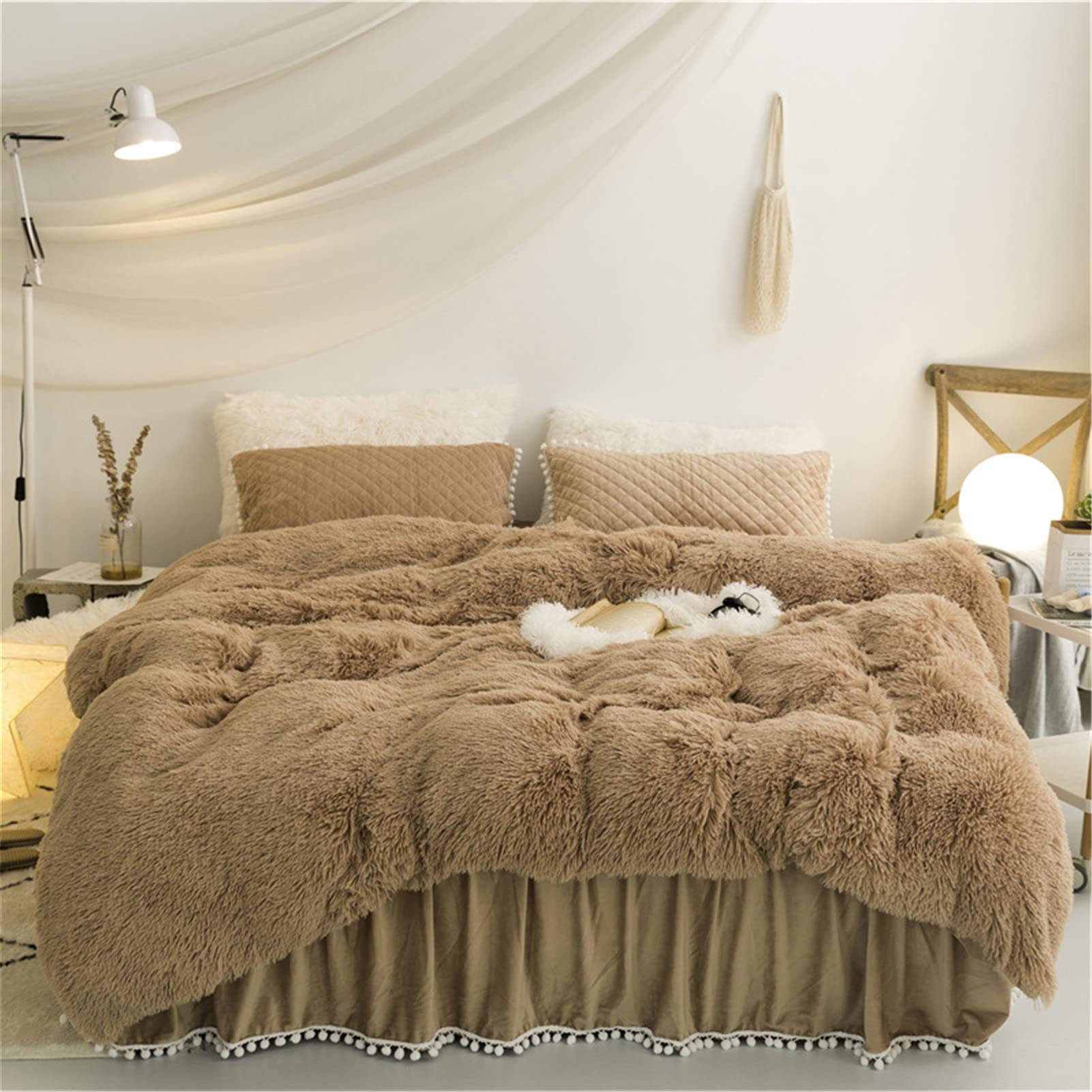 Luxury Fluffy Faux Fur Duvet Cover Set - Super Soft Plush Shaggy Comforter Cover with Pom Pom Fringe (1 Duvet Cover + 2 Pillow Shams) - Double Size 7ft/1.2m Bed - Warm & Cozy Winter Bedding for Master Bedroom, Guest Room & Dorm Decor