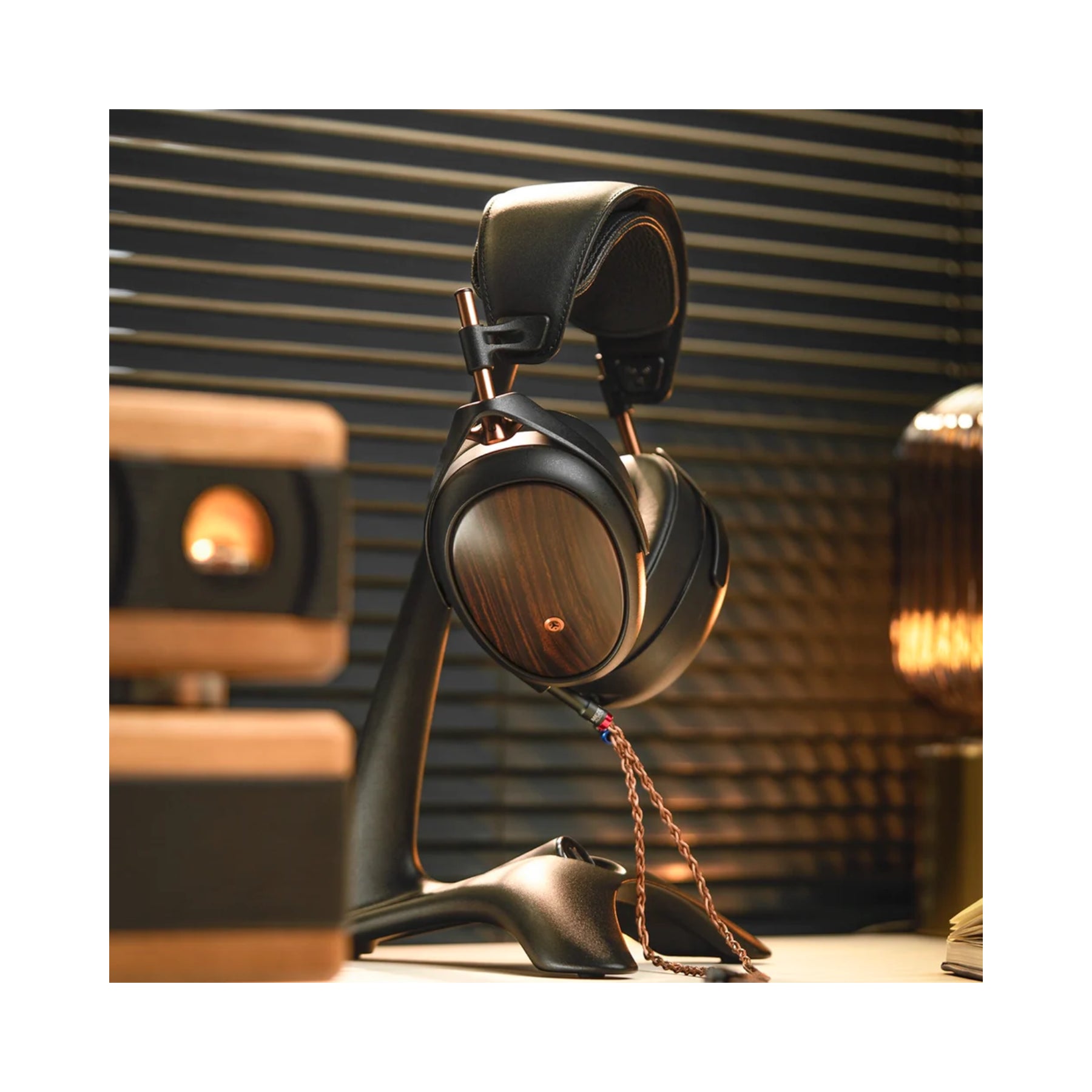 Meze Audio Liric II Premium Closed-Back Headphones - High-Fidelity Sound, Noise Isolation for Home Studio, Gaming & Travel