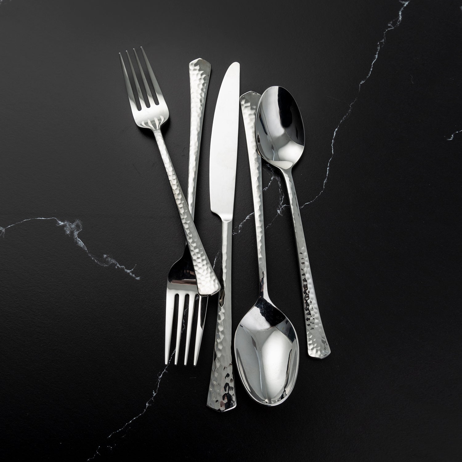 Premium Reagan Mirror Hammered 20-Piece Stainless Steel Flatware Set - Elegant Dining Utensils for Formal Dinners & Special Occasions