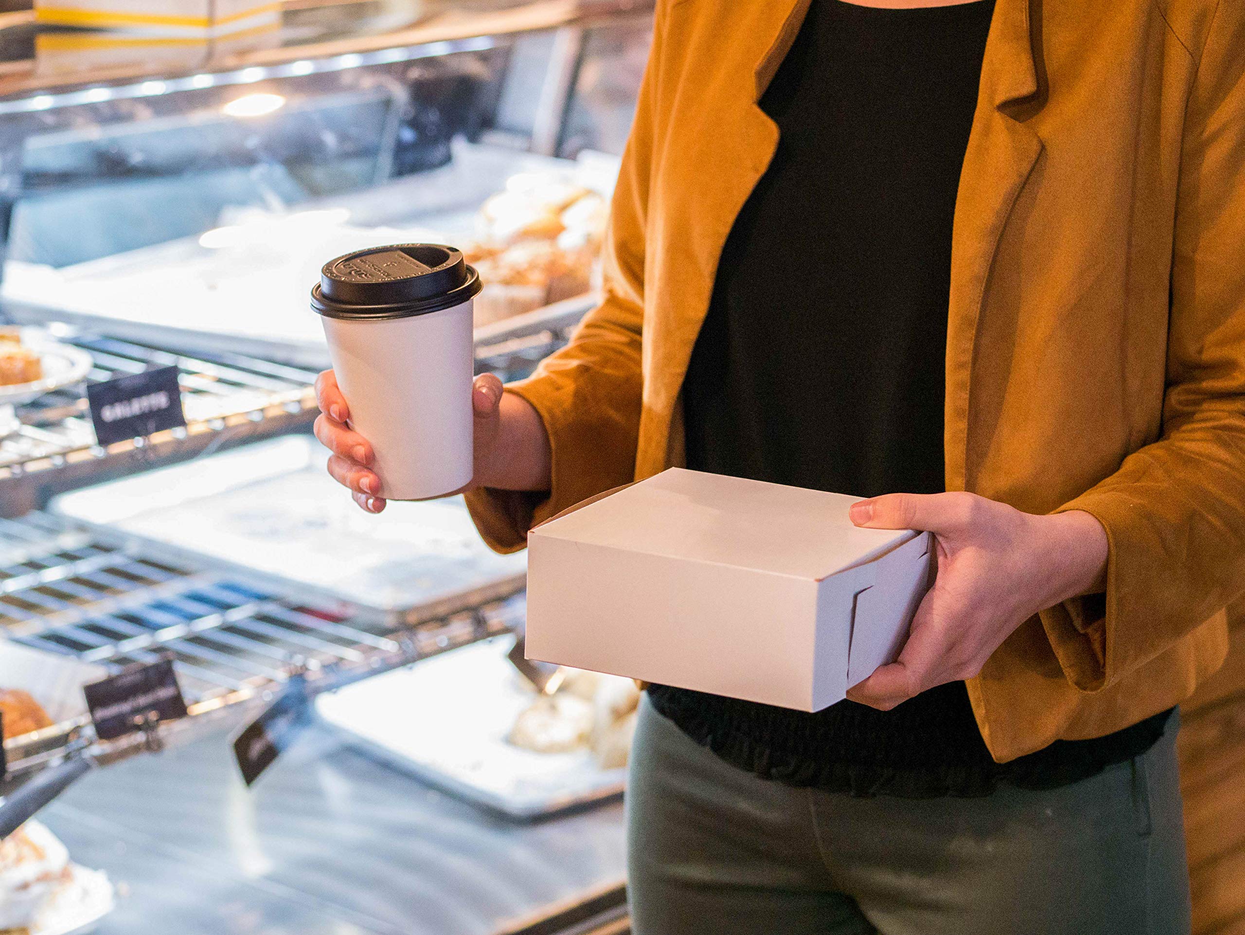 Premium White Clay-Coated Kraft Bakery Box 9x9x2.5 Inches - Lock Corner Design - Case of 250 - Ideal for Cupcakes, Cookies & Pastry Packaging - Eco-Friendly Food Storage Solution for Bakeries & Cafes