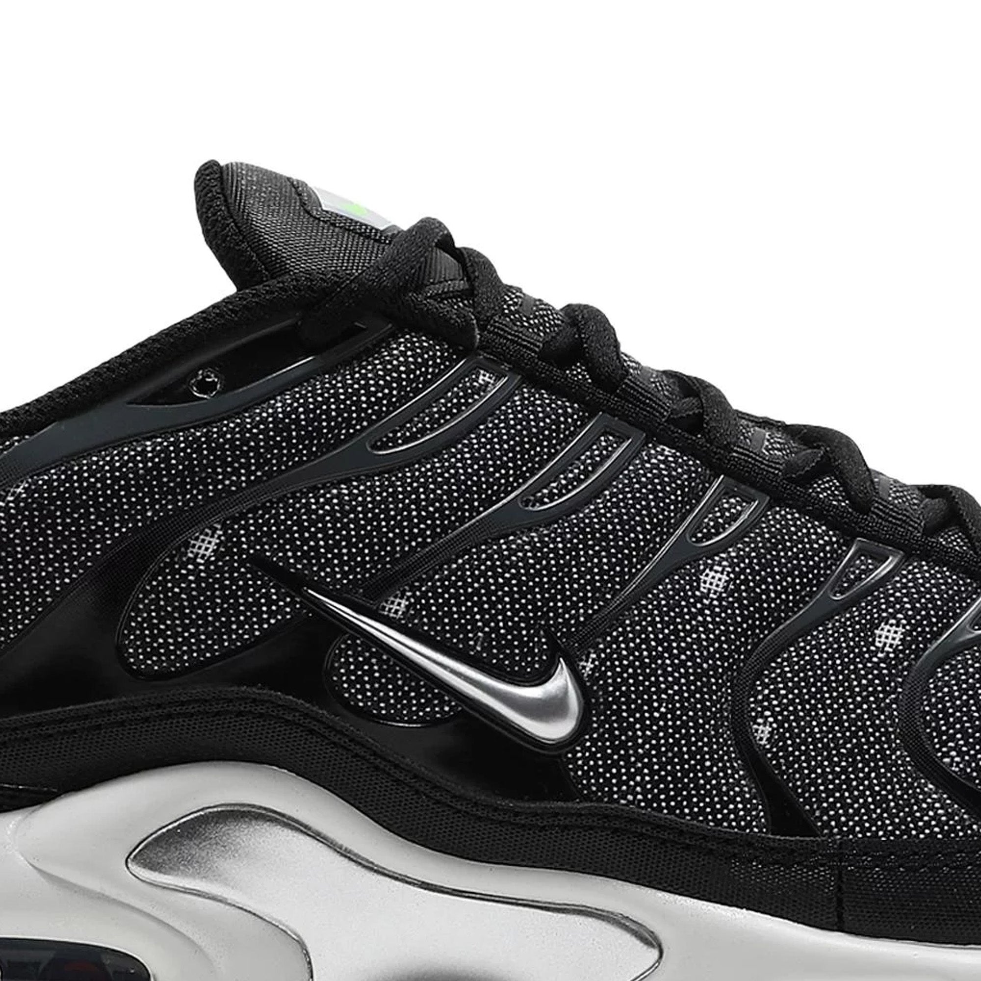 Nike Air Max Plus SE 'Black Chrome' Running Shoes for Men (2021) - Lightweight Cushioned Sneakers for Gym, Workout & Everyday Wear