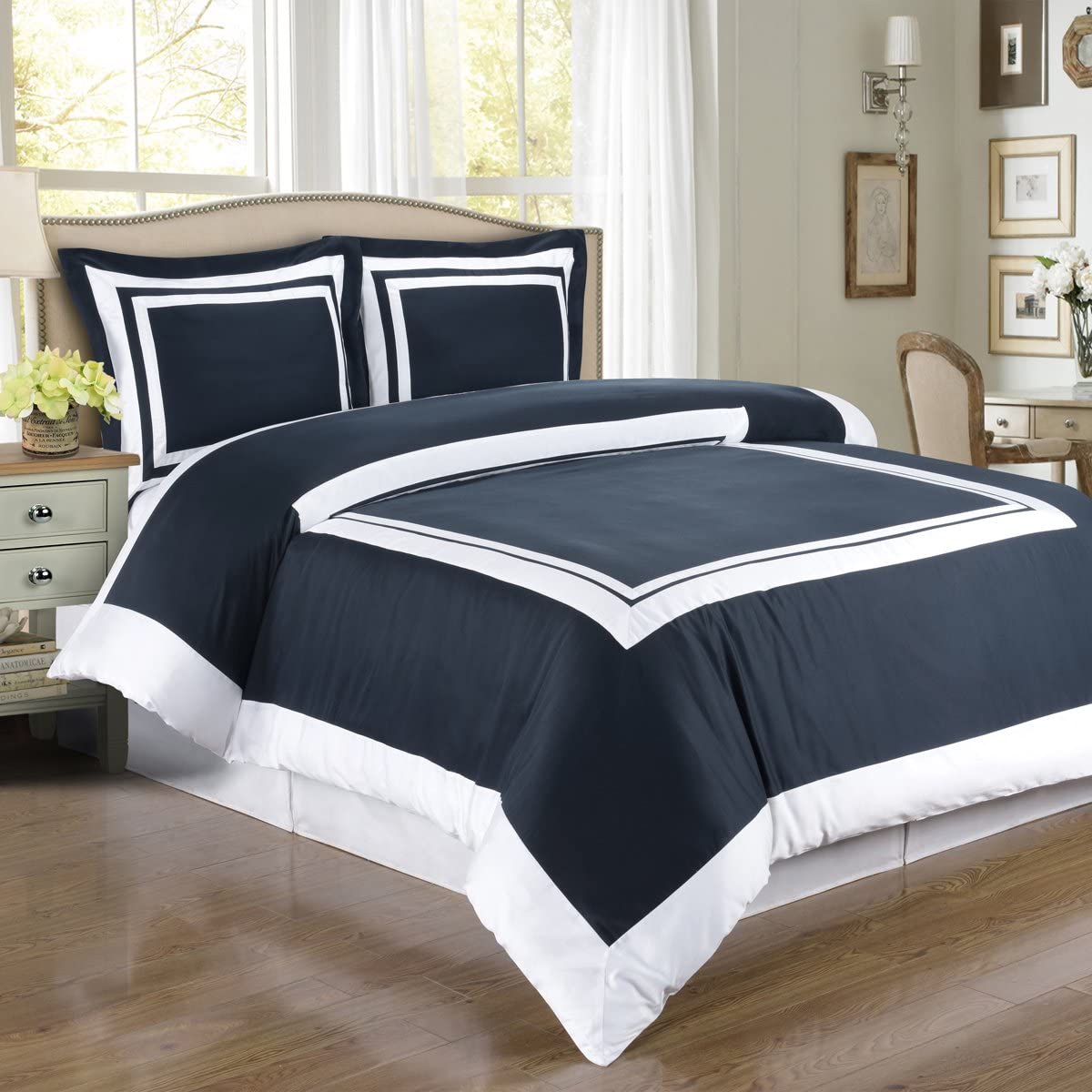 Royal Hotel Luxury 4-Piece Full/Queen Comforter Set - 100% Premium Cotton, 300 Thread Count Navy & White Bedding - Perfect for Master Bedroom, Guest Room & Vacation Homes