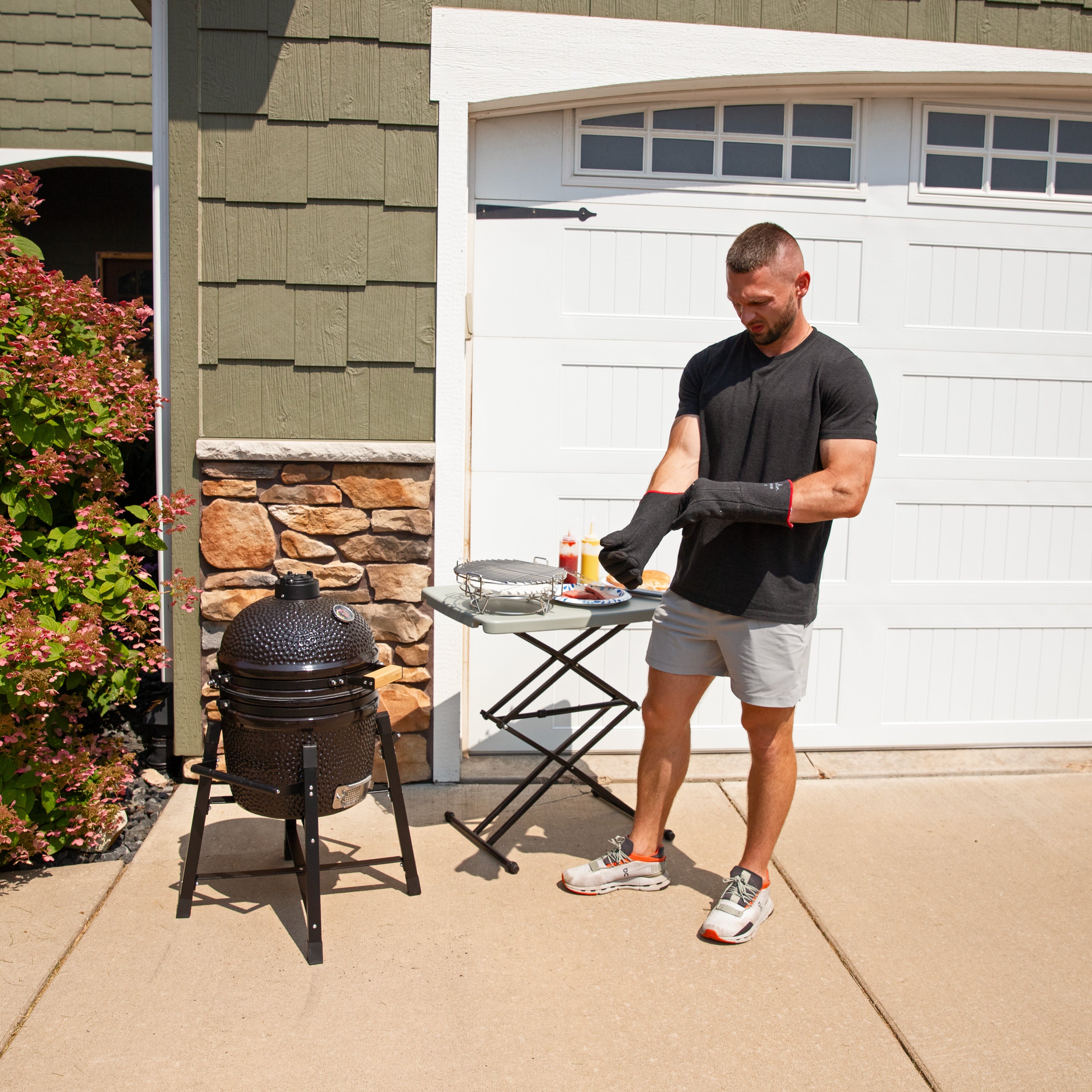 Premium Kamado Charcoal Grill & Smoker with Stand - Ceramic Outdoor BBQ Cooker for Backyard, Patio & Camping - Perfect for Grilling, Smoking & Slow Cooking Steaks, Ribs & Pizza