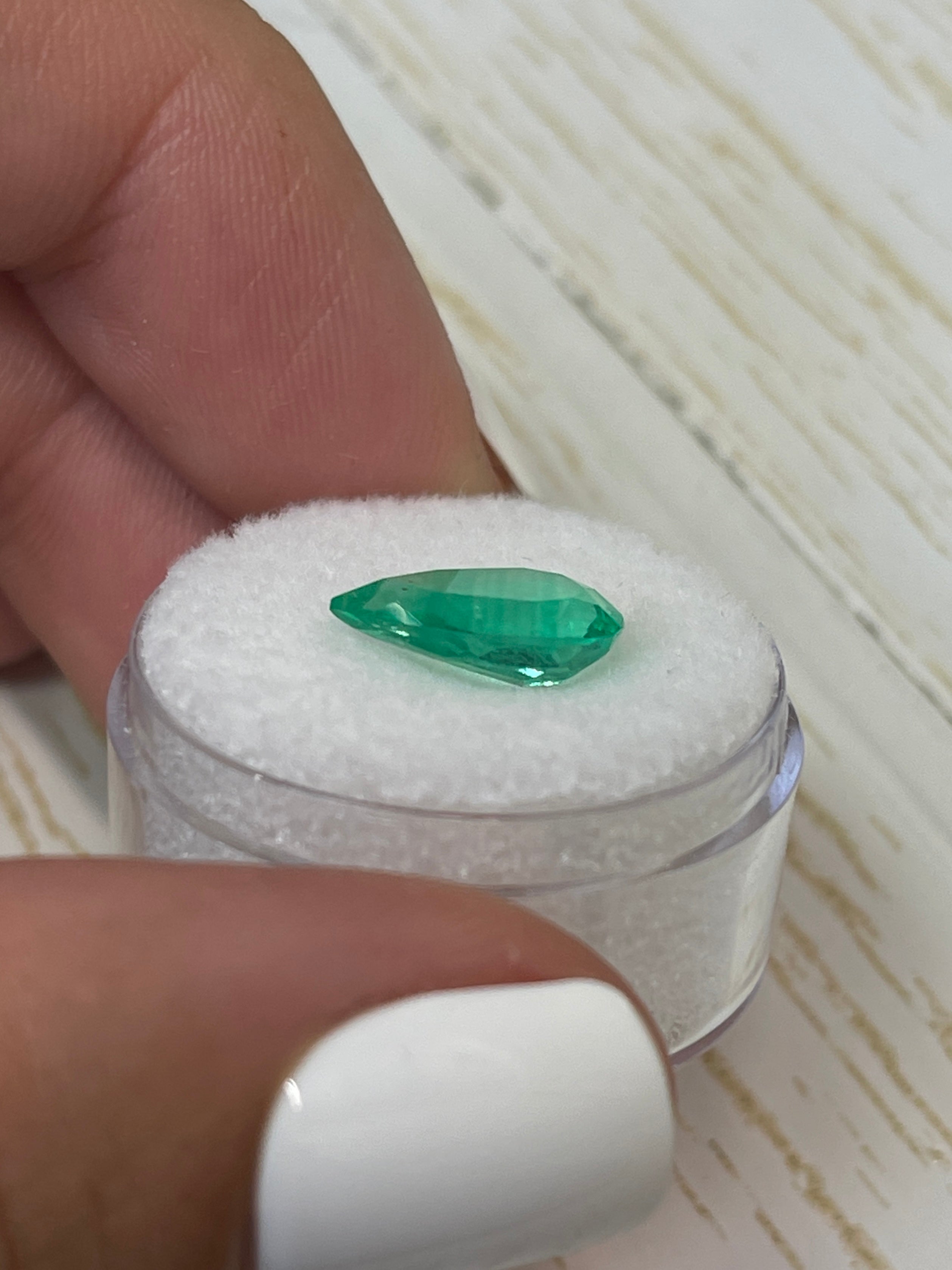 2.52 Carat Natural Colombian Emerald Pear Cut Loose Gemstone - Vivid Green Color Band for Jewelry Making, Engagement Rings & Fine Collections