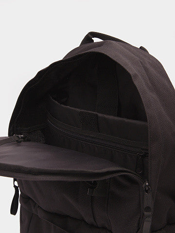 EASTPAK Haster Backpack - Durable Laptop Backpack for School, Work & Travel - Water-Resistant, Spacious & Stylish Daypack for Men & Women - Perfect for Commuting, College & Outdoor Adventures