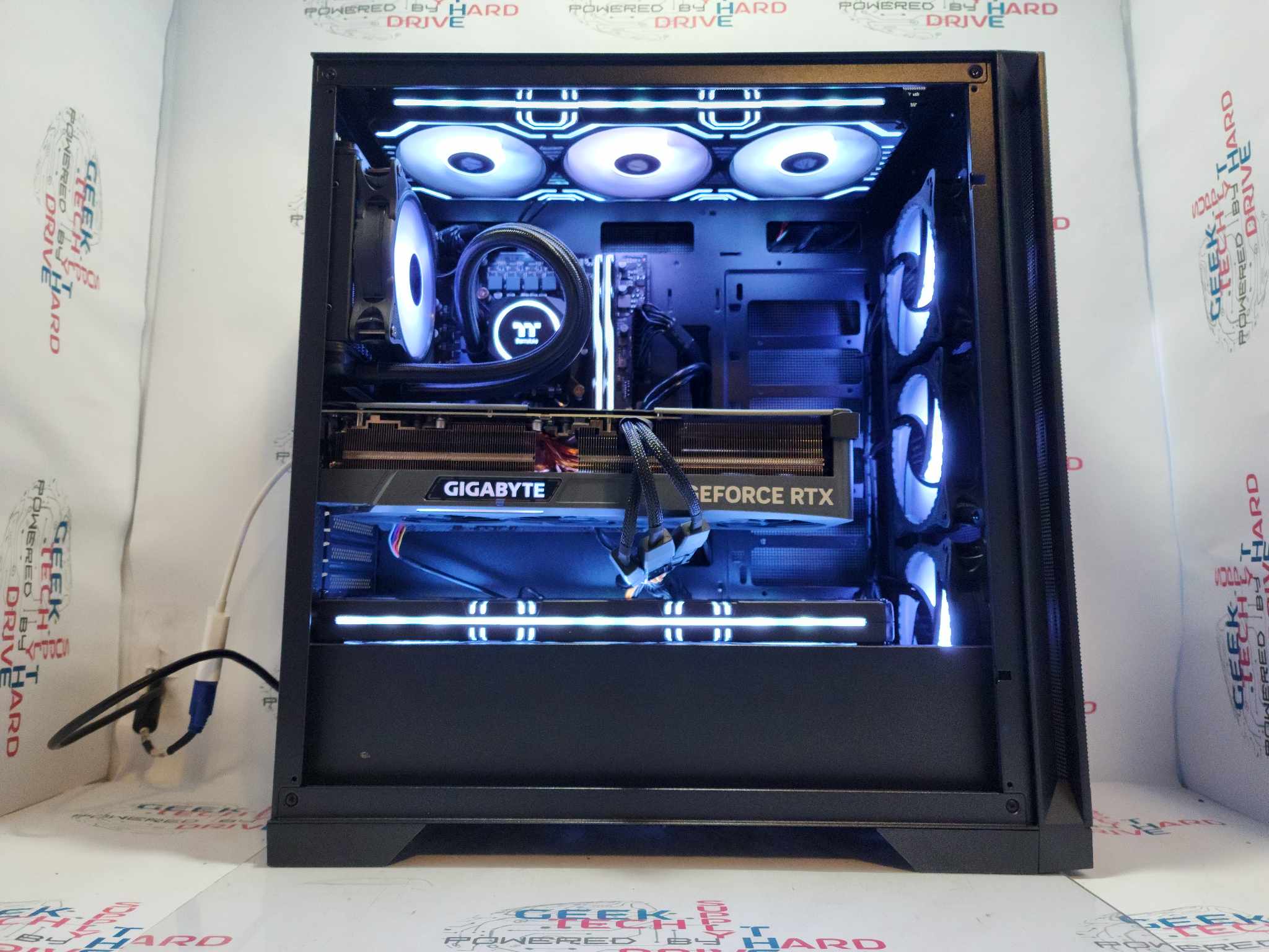 Custom Gaming PC Desktop - Intel Core i7 13700K, NVIDIA RTX 5080, 2TB M2 SSD, 32GB DDR5 5600MHz, RGB Lighting - Perfect for VR Gaming, Streaming & High-Performance Computing