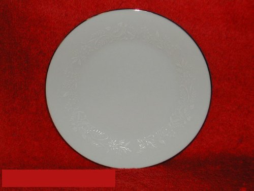 Noritake Reina #6450Q 6.5-Inch Bread and Butter Plates, Set of 4 - Elegant Bone China Appetizer Plates for Dinner Parties, Tea Time & Everyday Use
