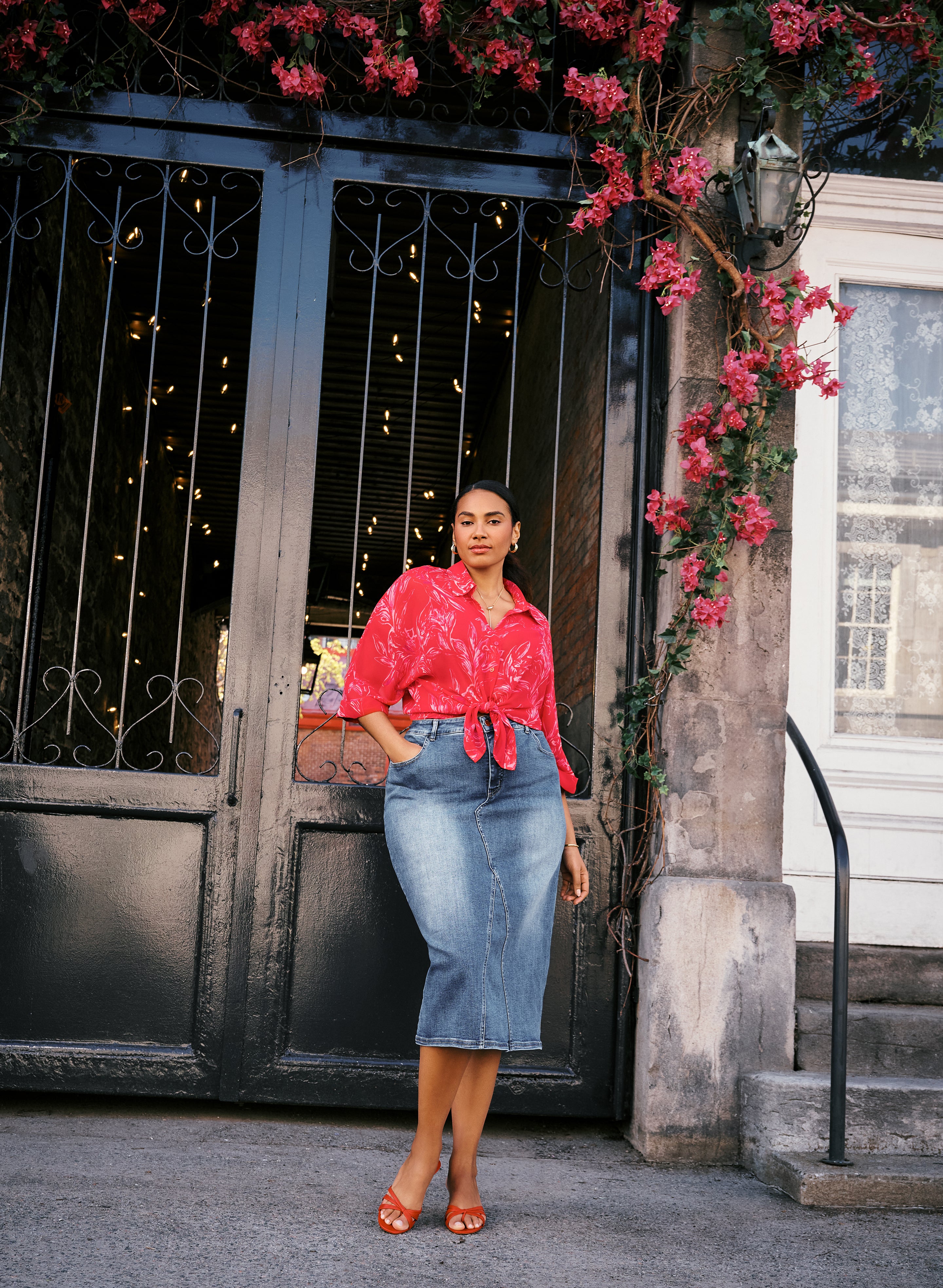 Stylish High Waist Denim Midi Skirt for Women - Vintage Blue Jeans Skirt with Pockets | Perfect for Casual Outfits, Office Wear & Date Nights
