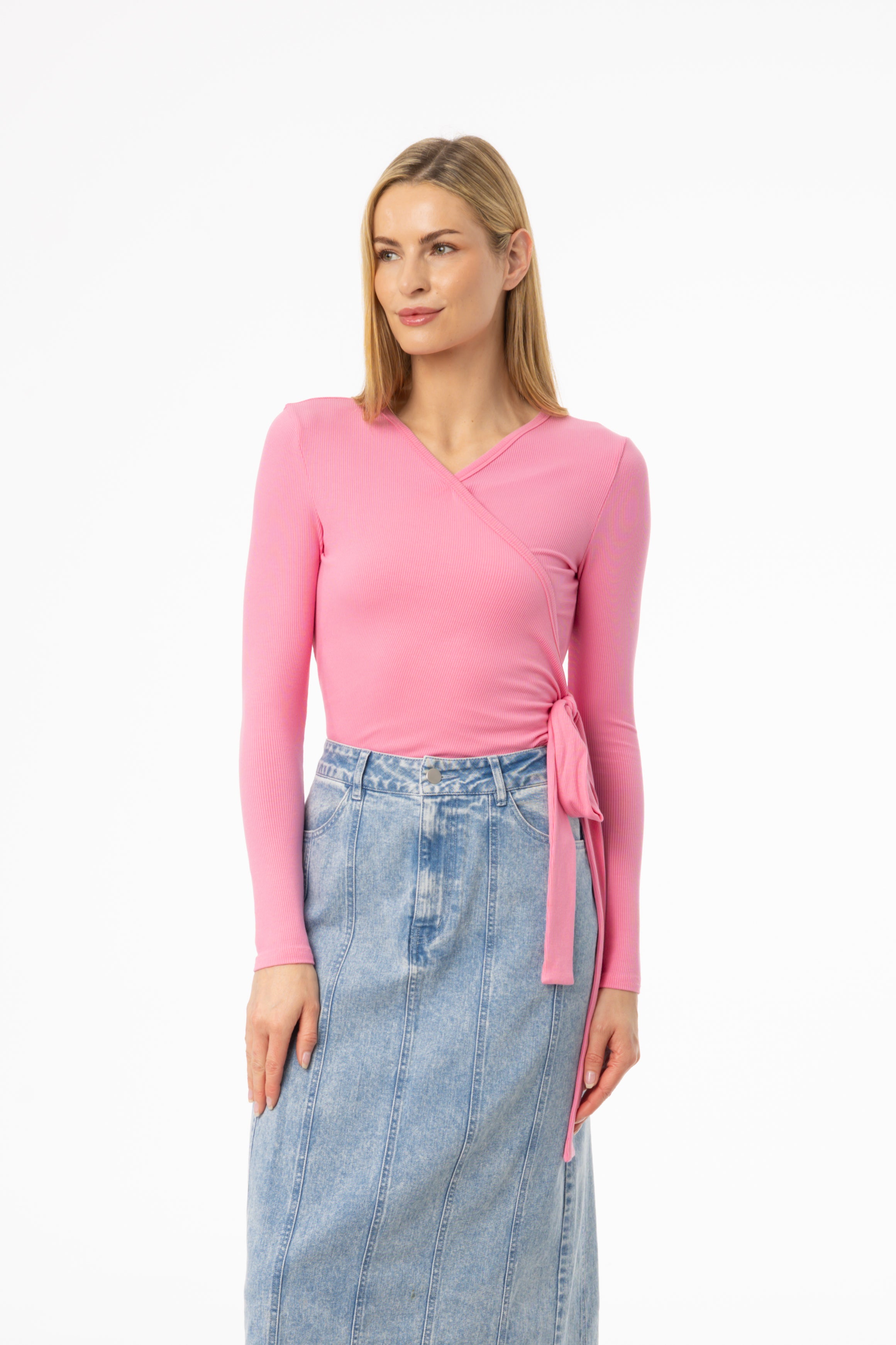 Stylish Pink Wrap Tee for Women - Trendy Casual V-Neck T-Shirt - Perfect for Everyday Wear, Date Nights & Summer Outfits