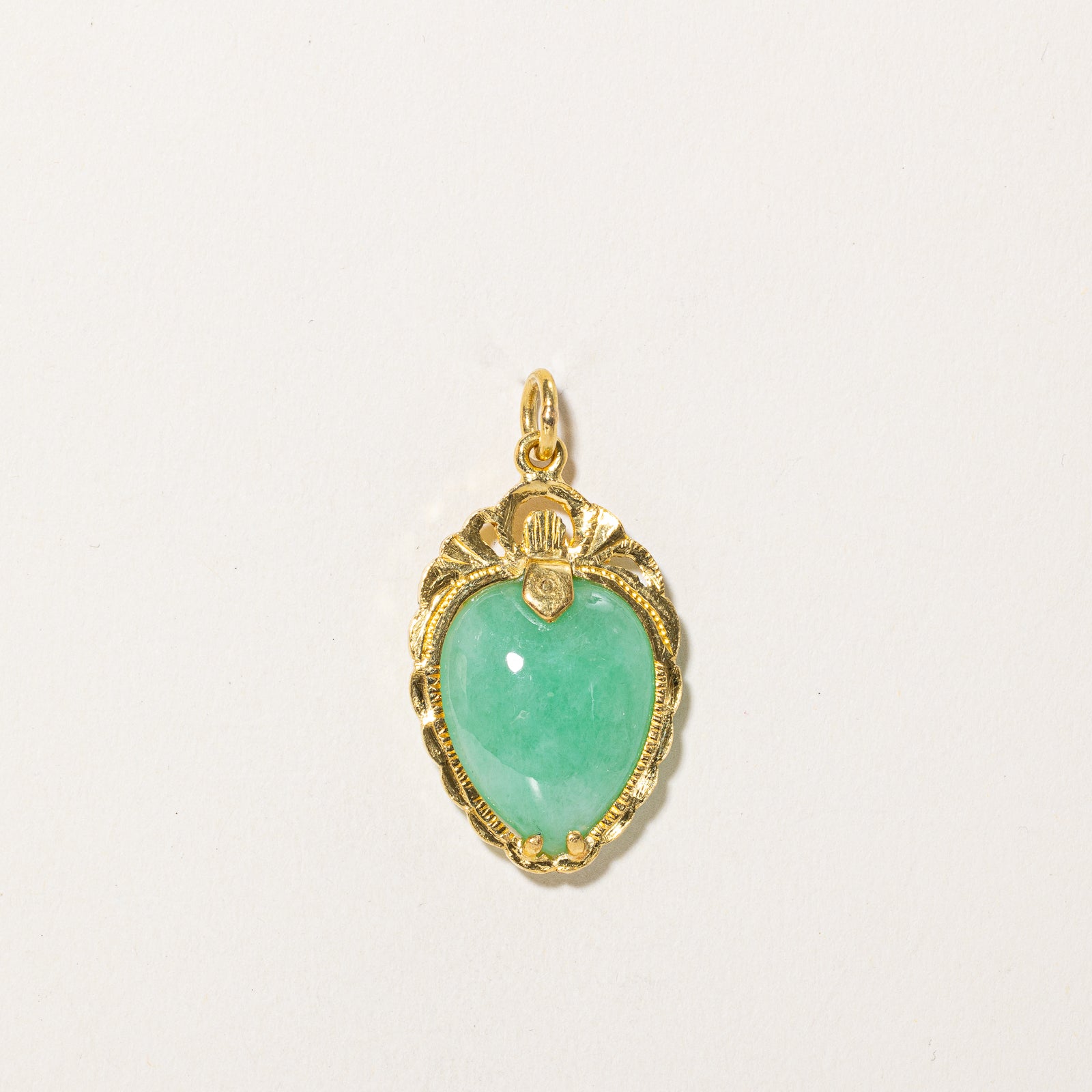 25.00ct Natural Pear Shaped Jadeite Pendant Necklace - Elegant Green Gemstone Jewelry for Women, Perfect Gift for Birthday, Anniversary & Special Occasions