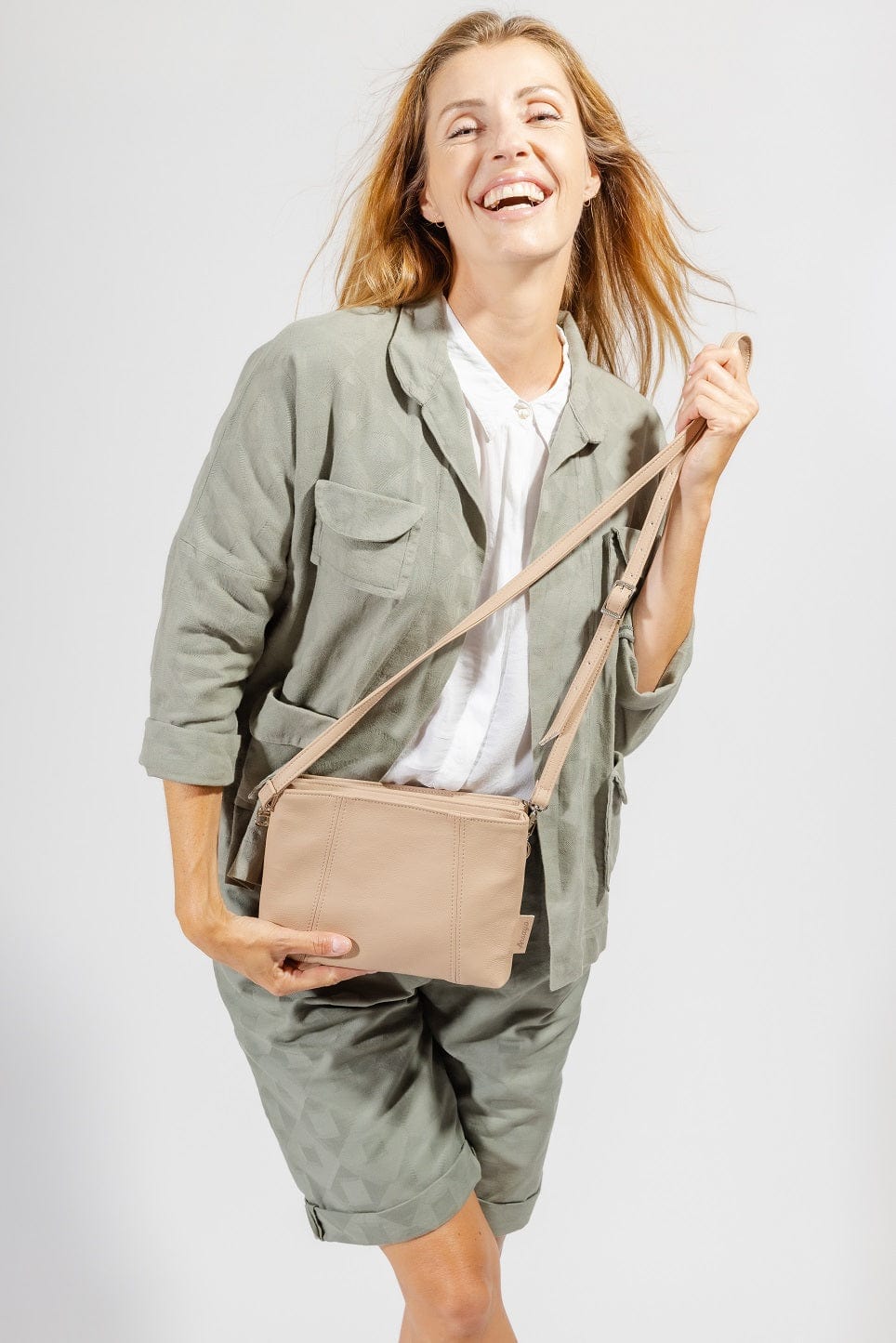 Vegan Apple Leather Crossbody Bag for Women | Eco-Friendly & Stylish | Multiple Colors | Perfect for Everyday Use, Travel & Casual Outings