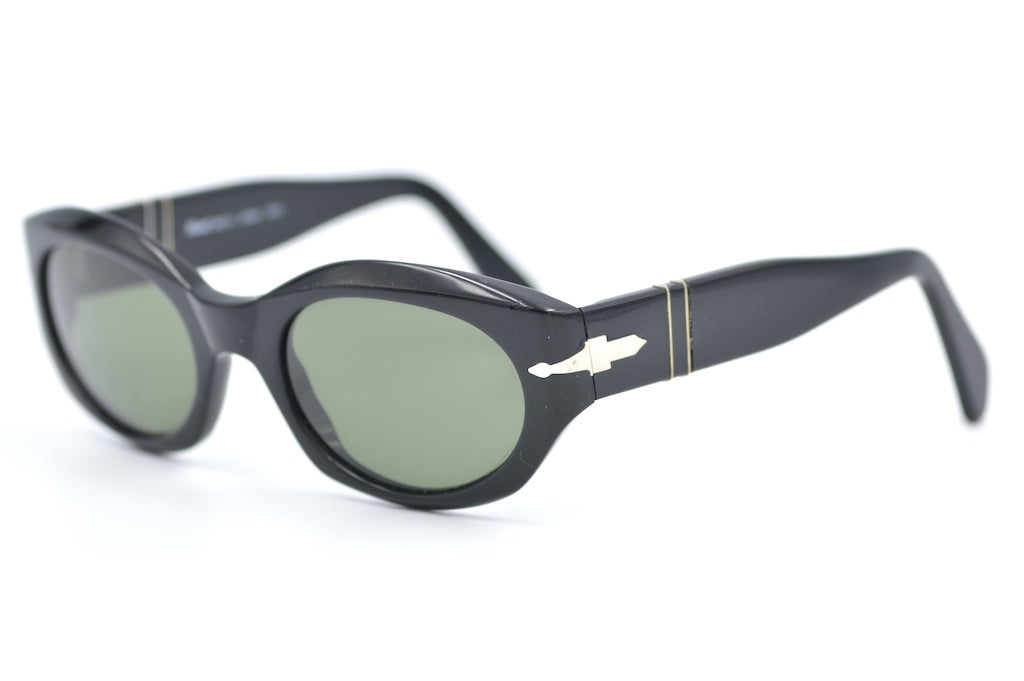 Persol 2527S Sunglasses - Classic Aviator Style, Polarized Lenses, UV Protection - Perfect for Driving, Travel & Outdoor Activities