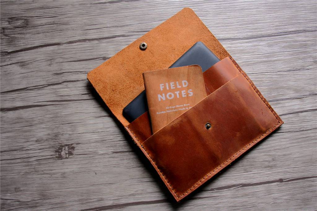 Personalized Leather Kindle Cover Sleeve - Custom Name Engraved Protective Case for Kindle Paperwhite/Oasis - Perfect for Reading, Travel & Gifts