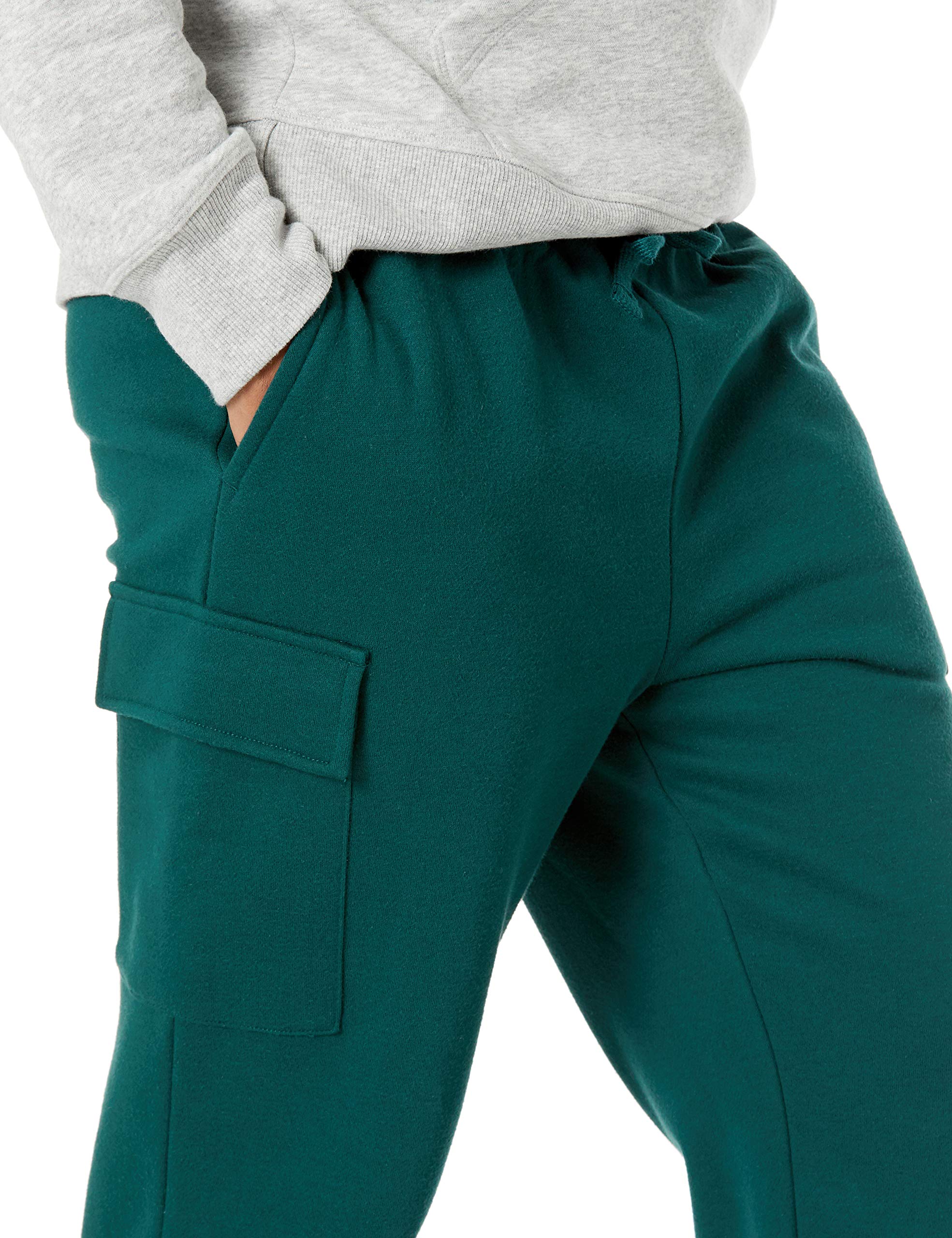 Amazon Essentials Men's Cargo Fleece Sweatpants - Comfortable Winter Joggers with Pockets for Outdoor Activities & Lounge Wear