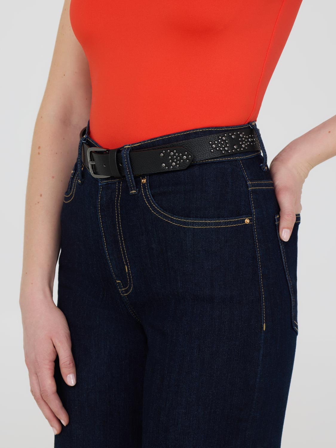 Stylish Studded Faux Leather Belt for Women & Men - Punk Rock Gothic Fashion Accessory - Perfect for Jeans, Skirts & Outfit Styling