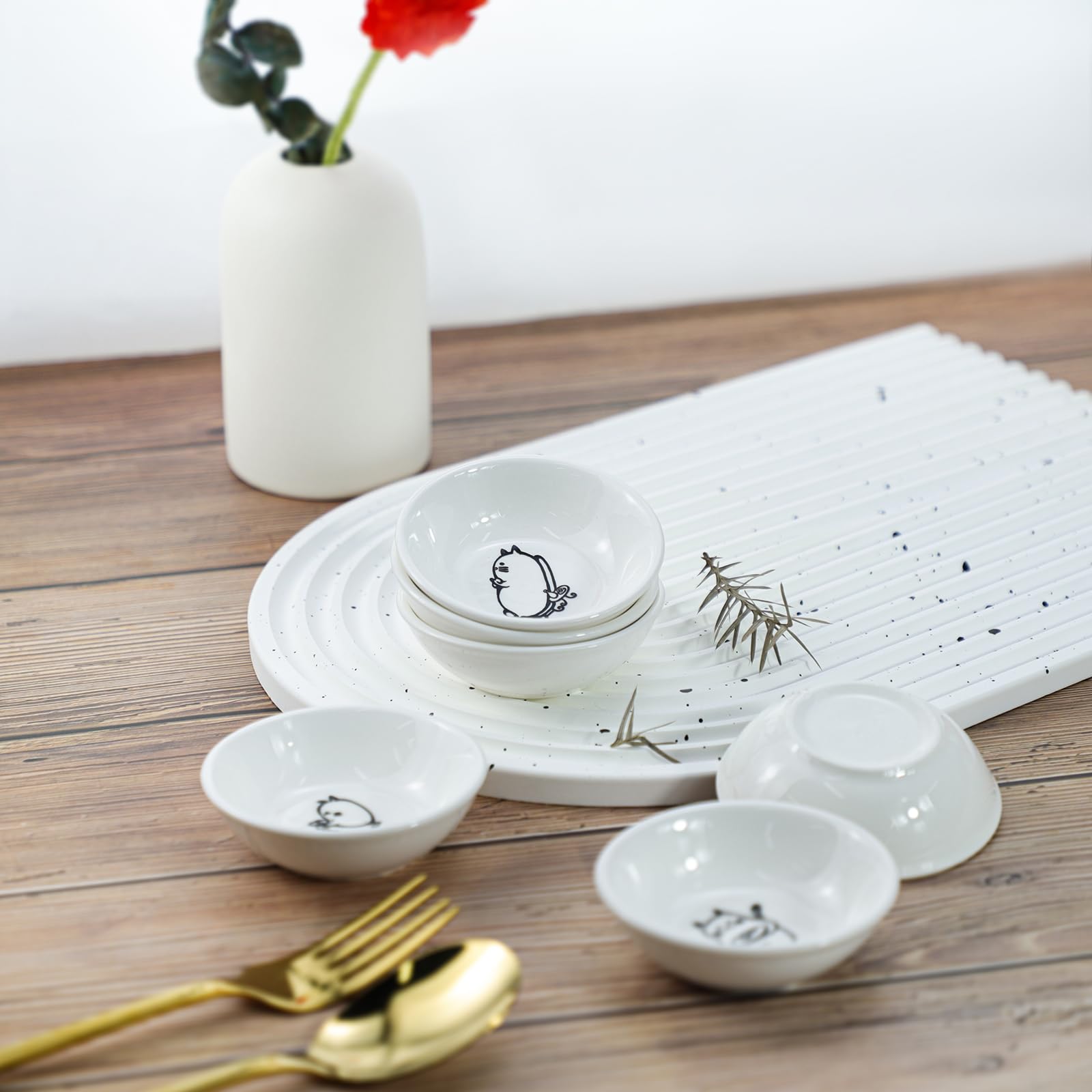 Adorable Cat-Shaped Ceramic Sauce Bowls - Set of 6 Funny Cartoon Cat Dipping Dishes for Sushi Soy Sauce, Appetizers & Seasonings | Cute Kitchen Serving Bowls & Pet Feeding Dishes for Home Dining & Party Entertaining