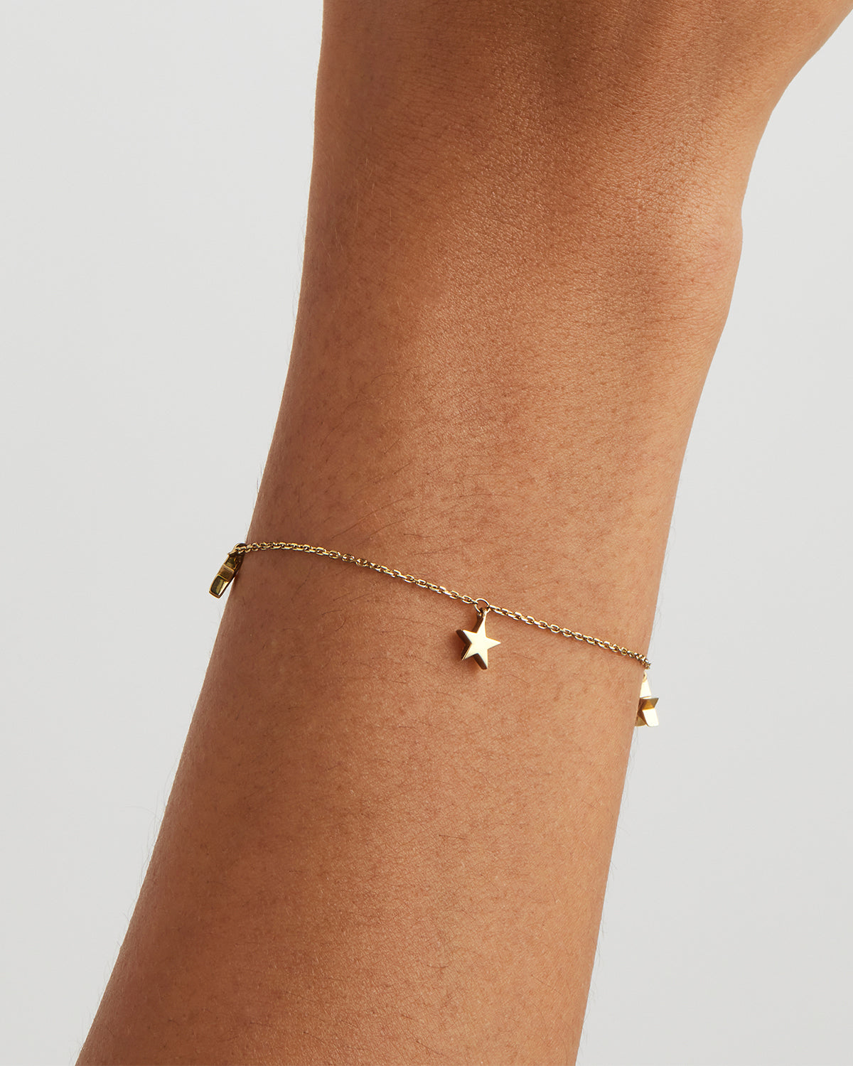 9K Solid Gold Star Bright Bracelet for Women - Elegant & Shiny Jewelry Gift for Birthday, Anniversary & Special Occasions