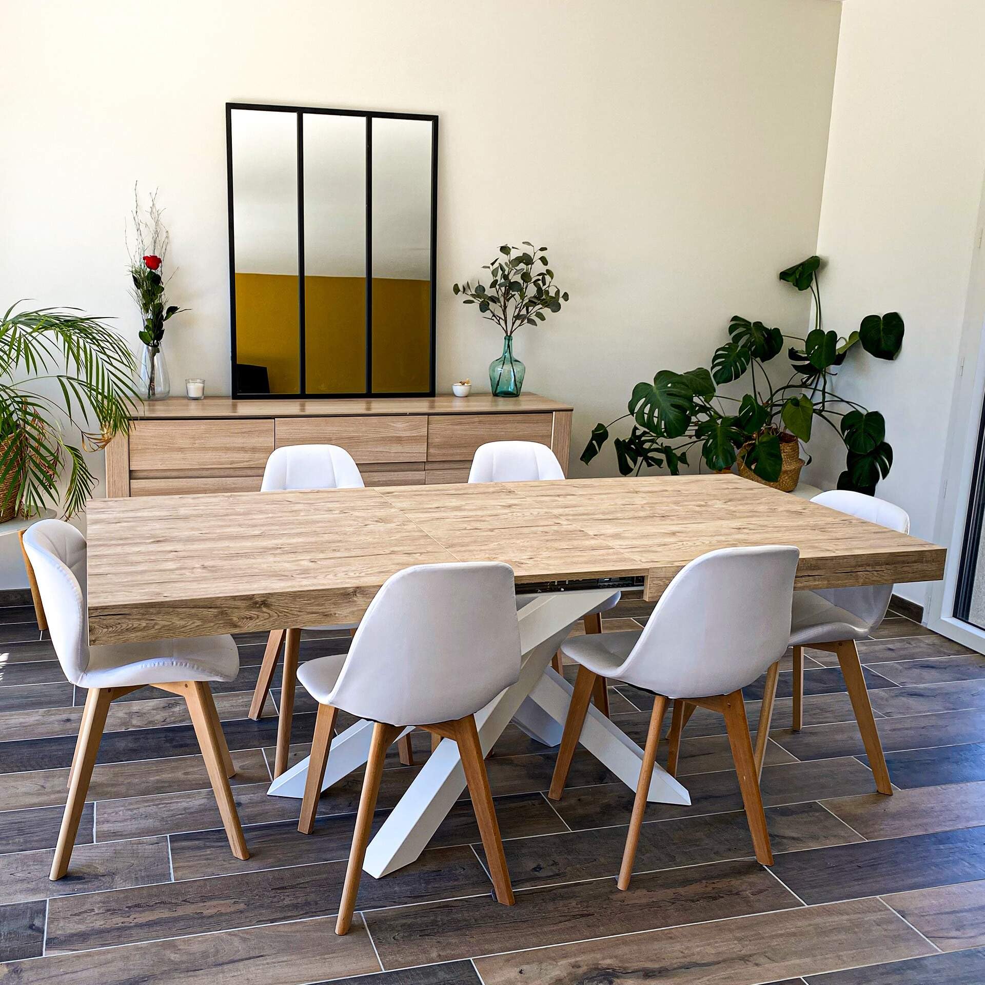 Emma 55.11 x 35.4 Inch Extendable Dining Table - Solid Oak with White Crossed Legs, Seats 6-10 People | Expandable Kitchen & Living Room Table | Italian Modern Furniture for Family Gatherings & Dinner Parties