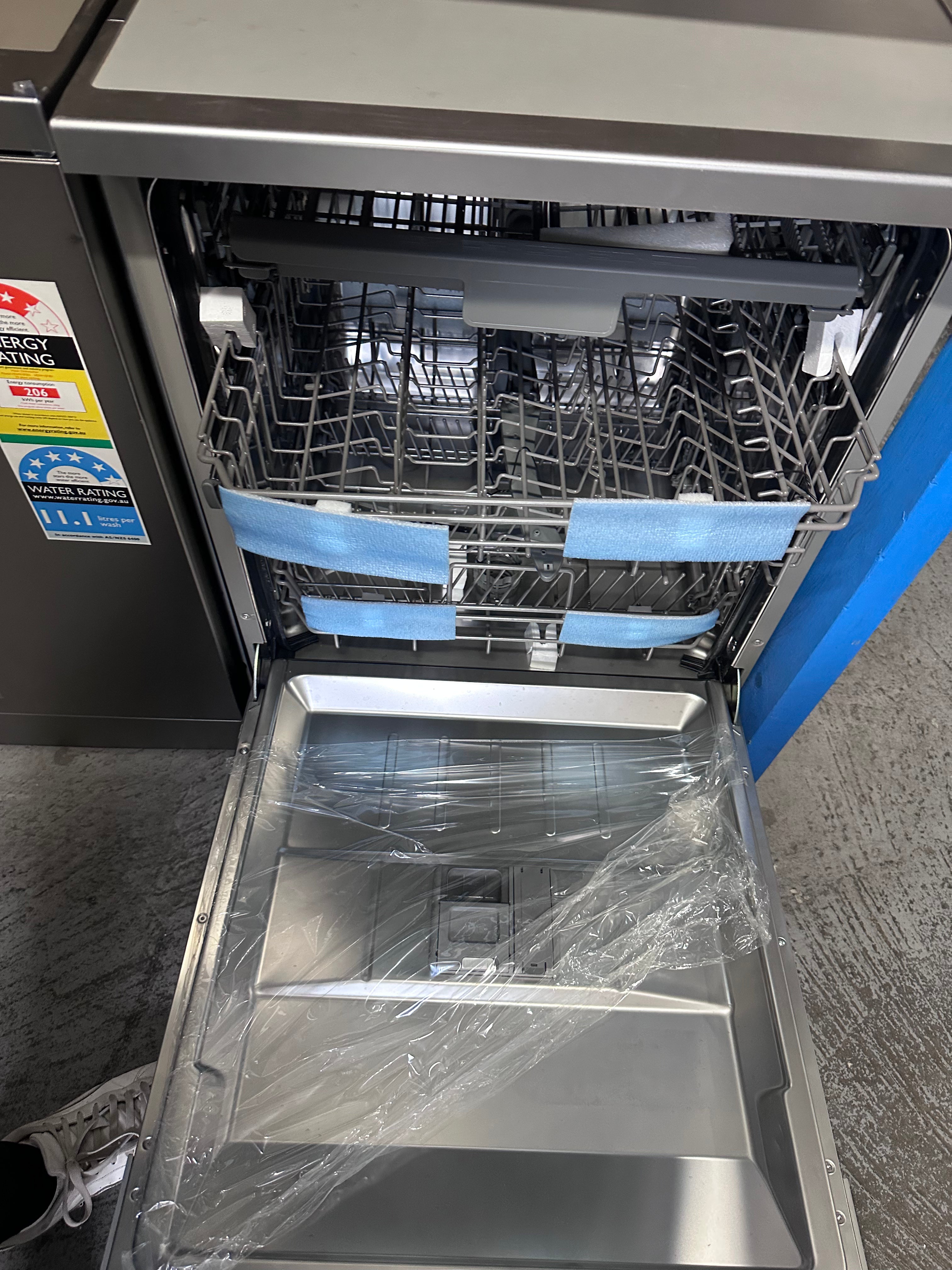 Hisense Stainless Steel Dishwasher - Energy Efficient, Quiet Operation (Factory Refurbished) - Perfect for Small Kitchens, Apartments & RV Living