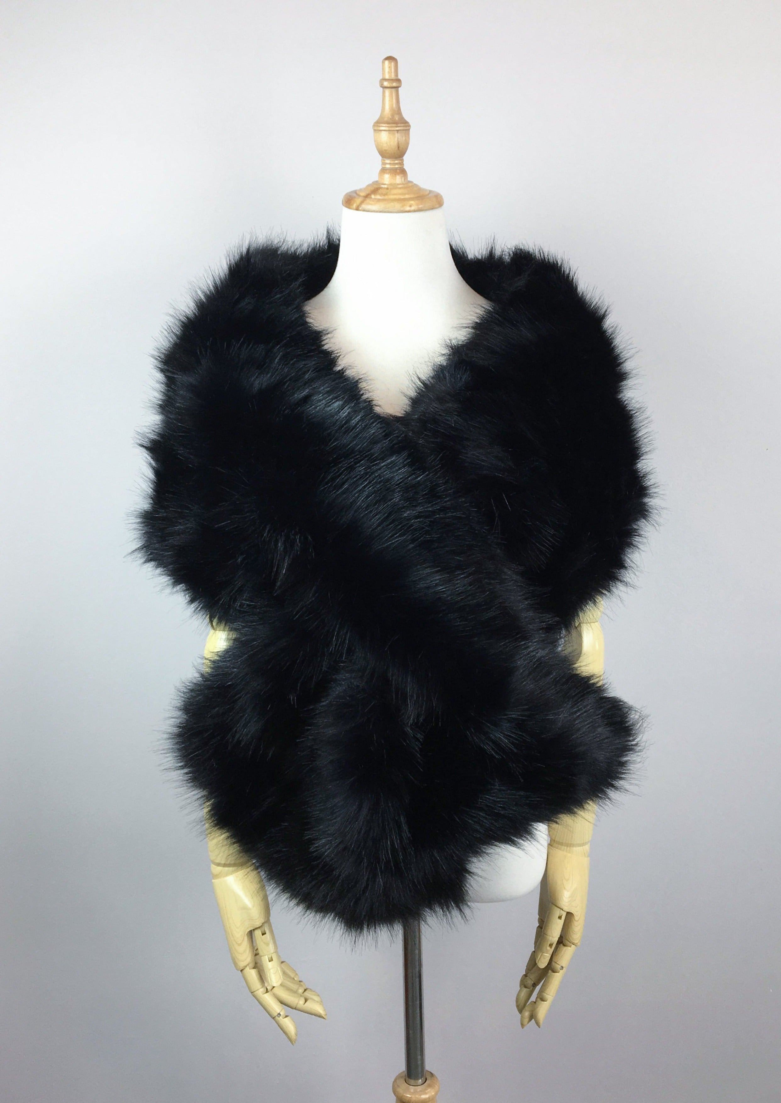 Black Faux Fur Shawl for Weddings & Bridal Events – Elegant Lilian Blk03 Wrap – Perfect for Winter Ceremonies & Formal Occasions
