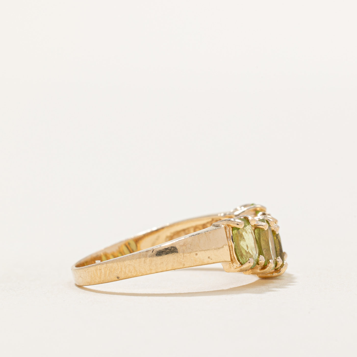 Peridot Chevron Ring - 1.00 Carat Total Weight (CTW) - Size 6 - Dainty Green Gemstone Jewelry for Women - Perfect for Birthdays, Anniversaries & Everyday Elegance