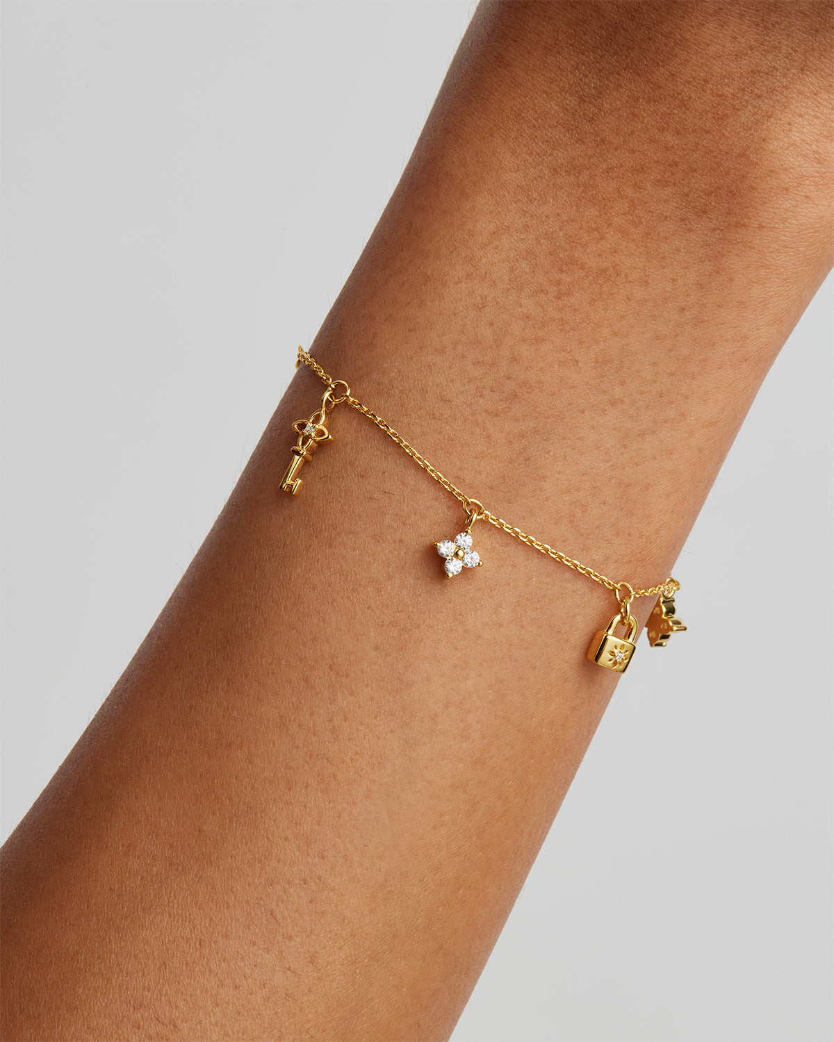18K Gold Vermeil Love Unlocked Charm Bracelet for Women - Dainty Adjustable Heart Pendant Jewelry Gift for Her - Perfect for Valentine's Day, Anniversary & Romantic Occasions