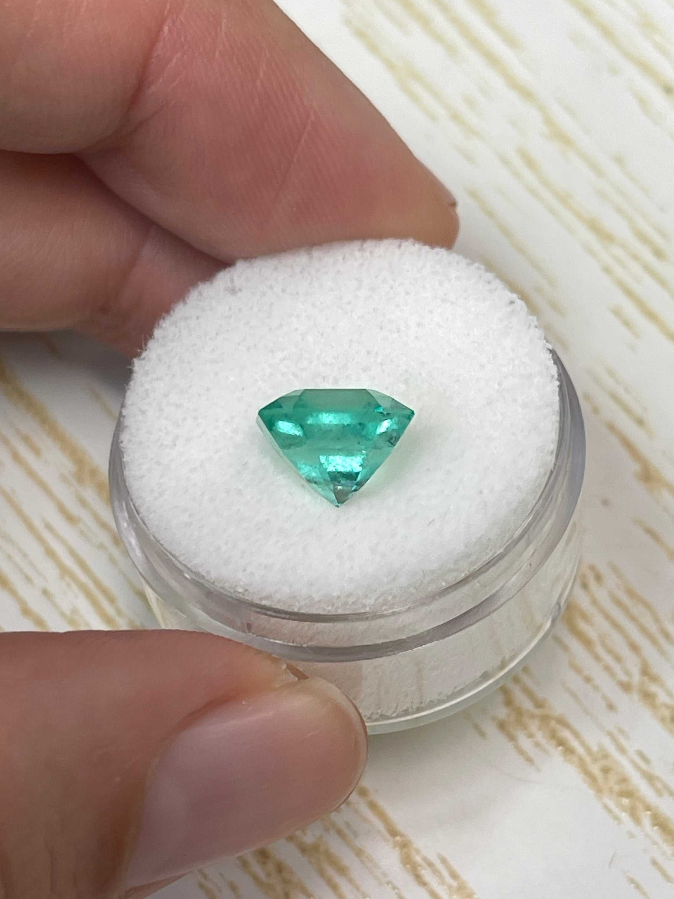3.27 Carat Natural Colombian Emerald Loose Gemstone - 9.3x8.8mm Asscher Cut for Jewelry Making, Engagement Rings & Luxury Gifts