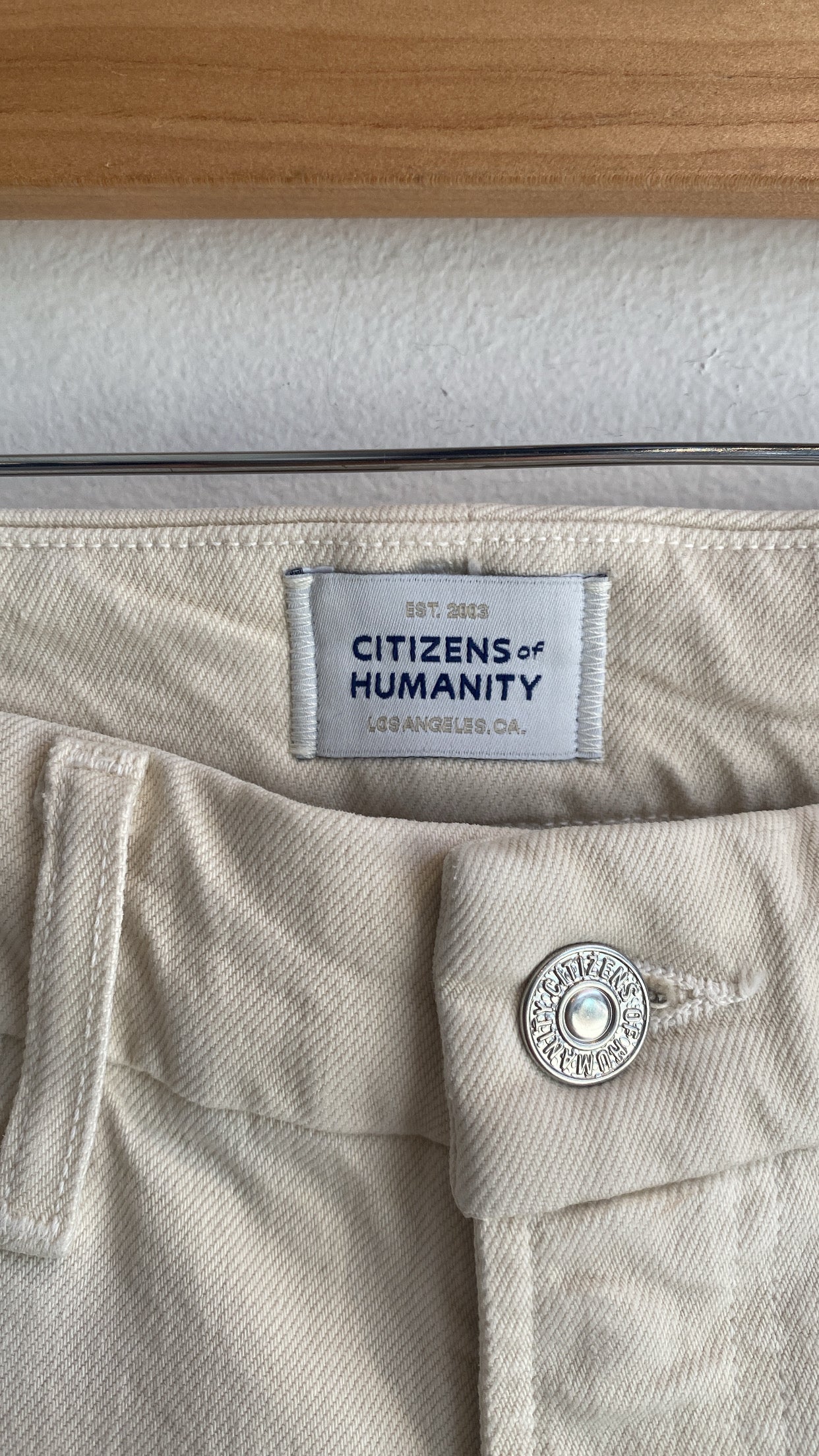Citizens of Humanity Women's White Wide Leg Denim Jeans - High Waisted Comfortable Stretch Pants for Casual & Office Wear