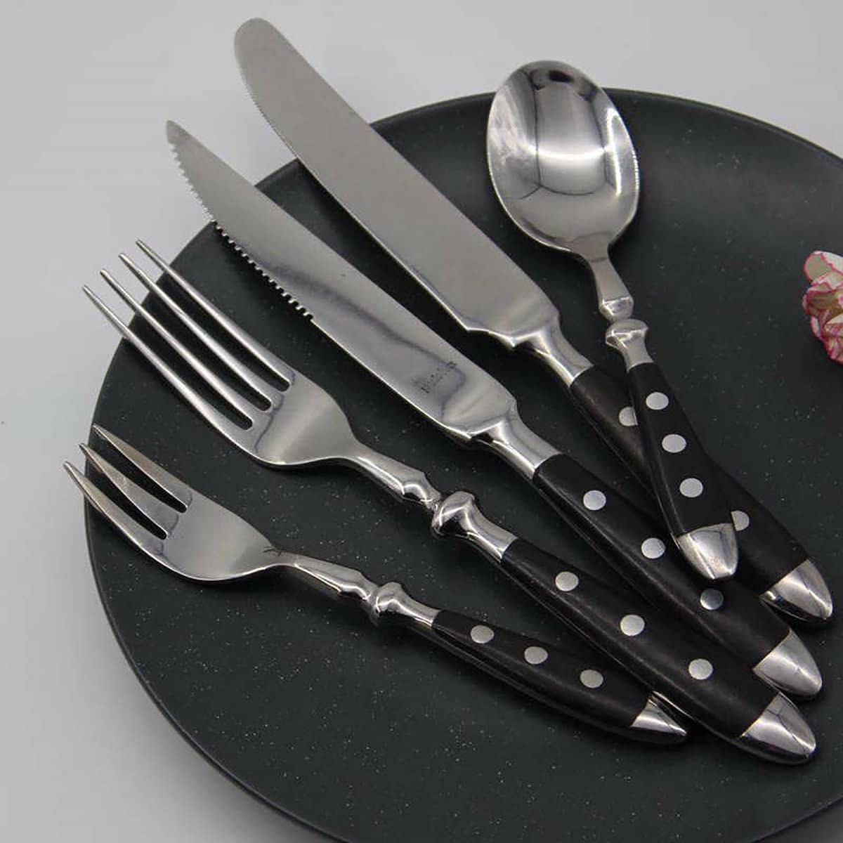 IKXO 40-Piece Black Silverware Set - Premium Food-Grade Stainless Steel Flatware for 10 People - Elegant Mirror Finish, Dishwasher Safe Cutlery Set - Perfect for Dinner Parties, Restaurants & Everyday Dining