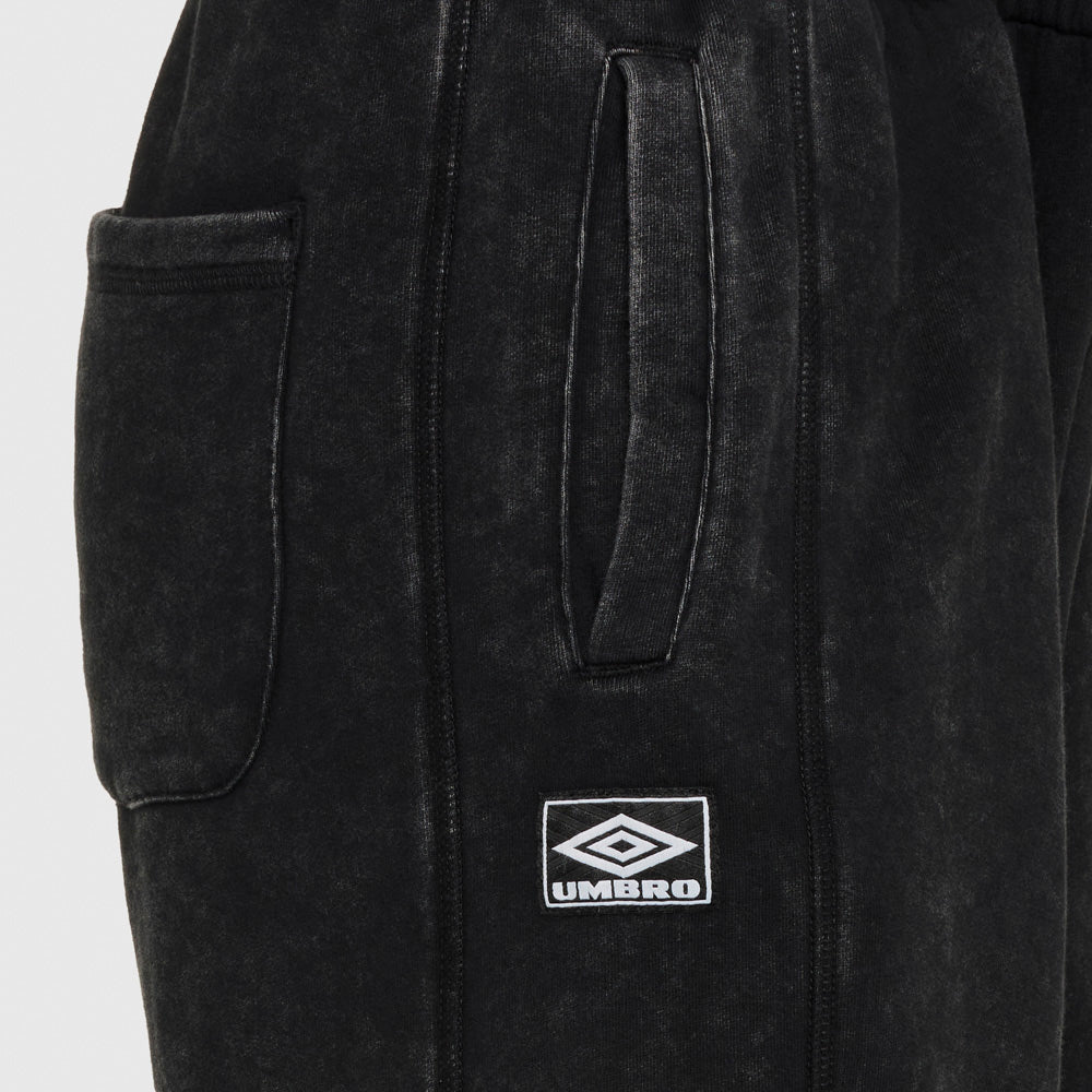 Umbro Classic Track Pants for Men & Women - Comfortable Athletic Joggers for Running, Training & Casual Wear - Perfect for Gym, Sports & Everyday Use