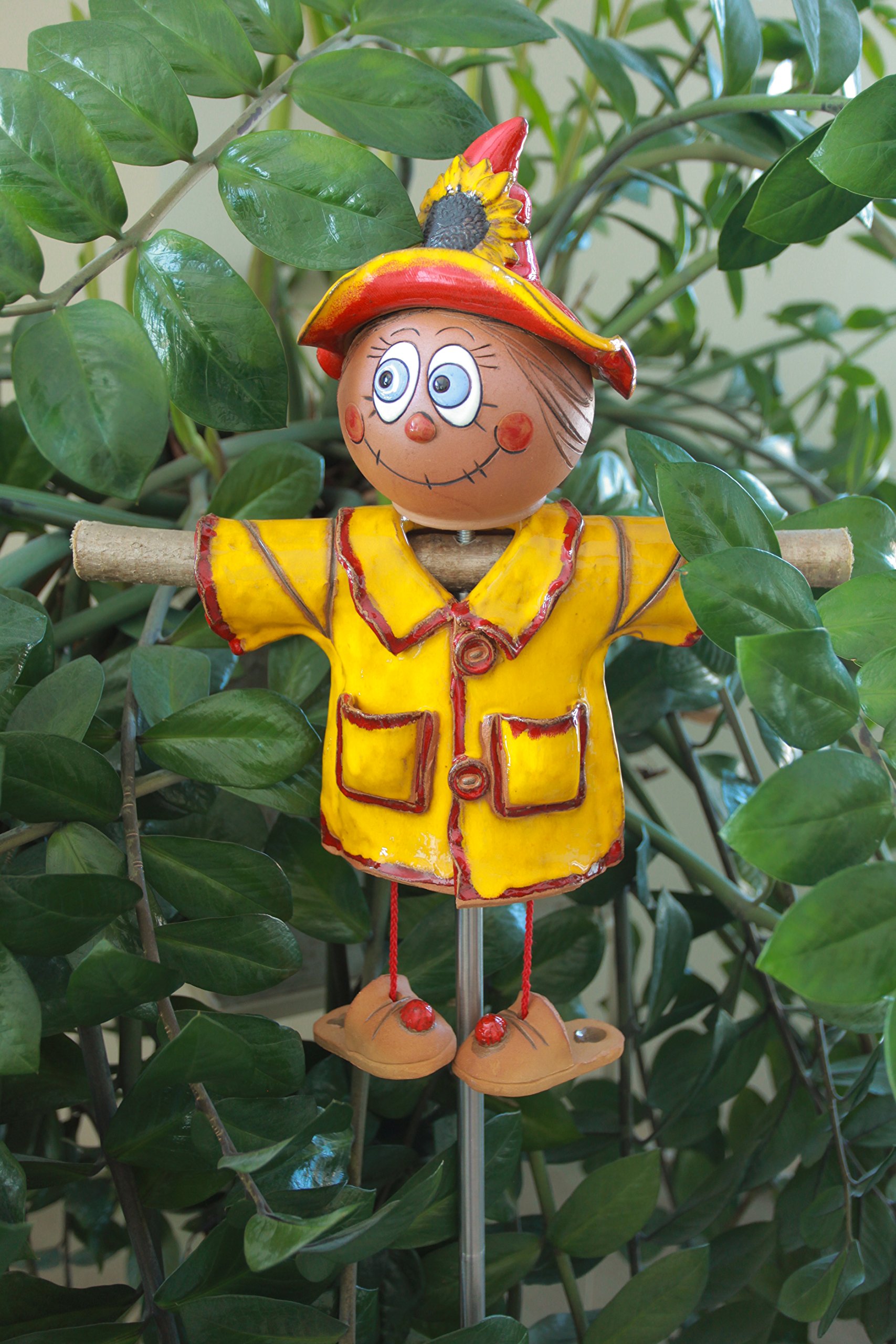 Handmade Frostproof Ceramic Scarecrow Lawn Stake - Yellow Outdoor Garden Decor Statue - Unique Gift for Gardeners (Men & Women) - Perfect for Yard, Patio & Farmhouse Decor