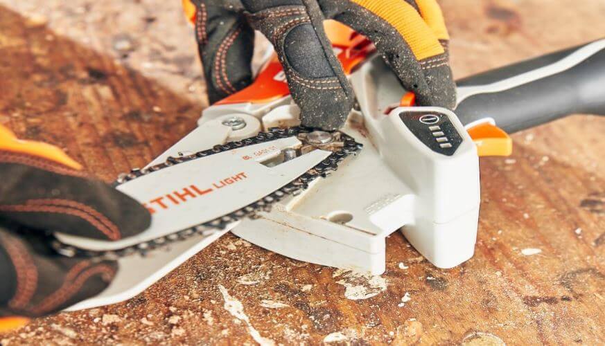STIHL GTA 26 Battery-Powered Handheld Pruning Saw - Lightweight Cordless Chainsaw for Tree Trimming, Gardening & Landscaping | Perfect for DIY Projects & Professional Use